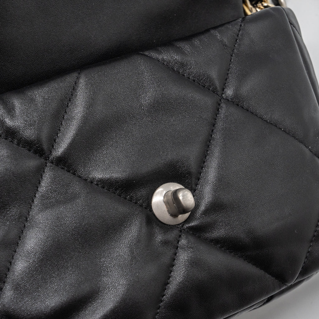 CHANEL SMALL 19 BAG LAMBSKIN BLACK MULTICOLOUR HARDWARE(MICROCHIP)