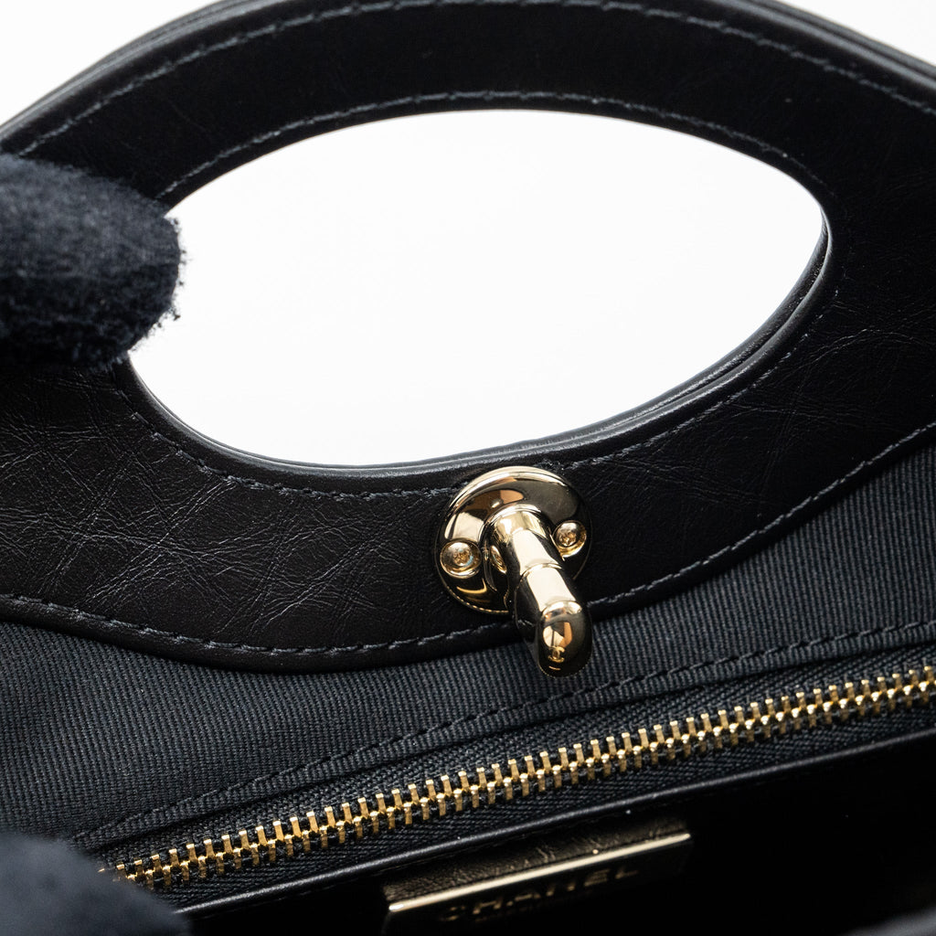 CHANEL 23A MINI 31 BAG CALFSKIN BLACK LGHW(MICROCHIP)