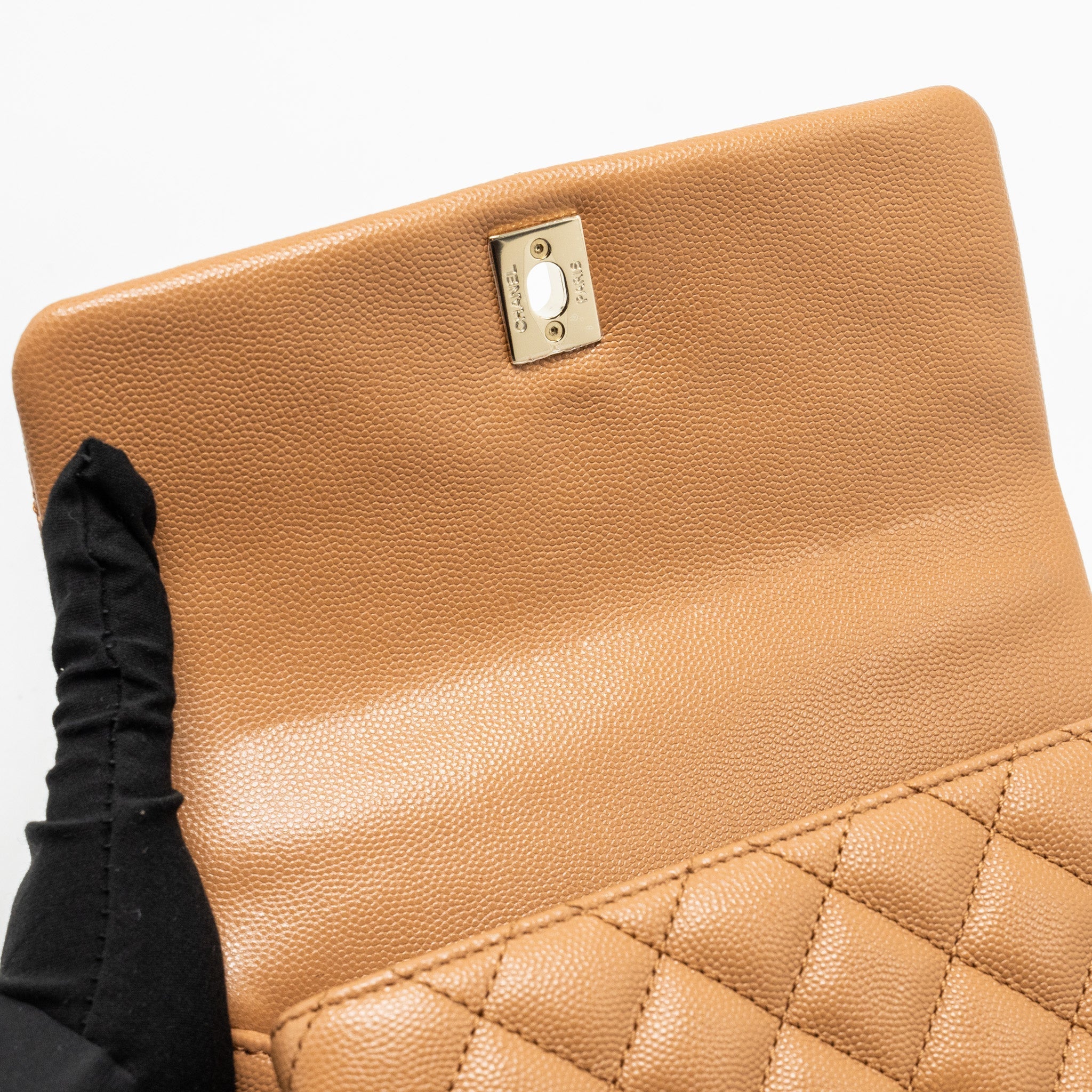CHANEL 21P SMALL COCO HANDLE CAVIAR CARAMEL LGHW