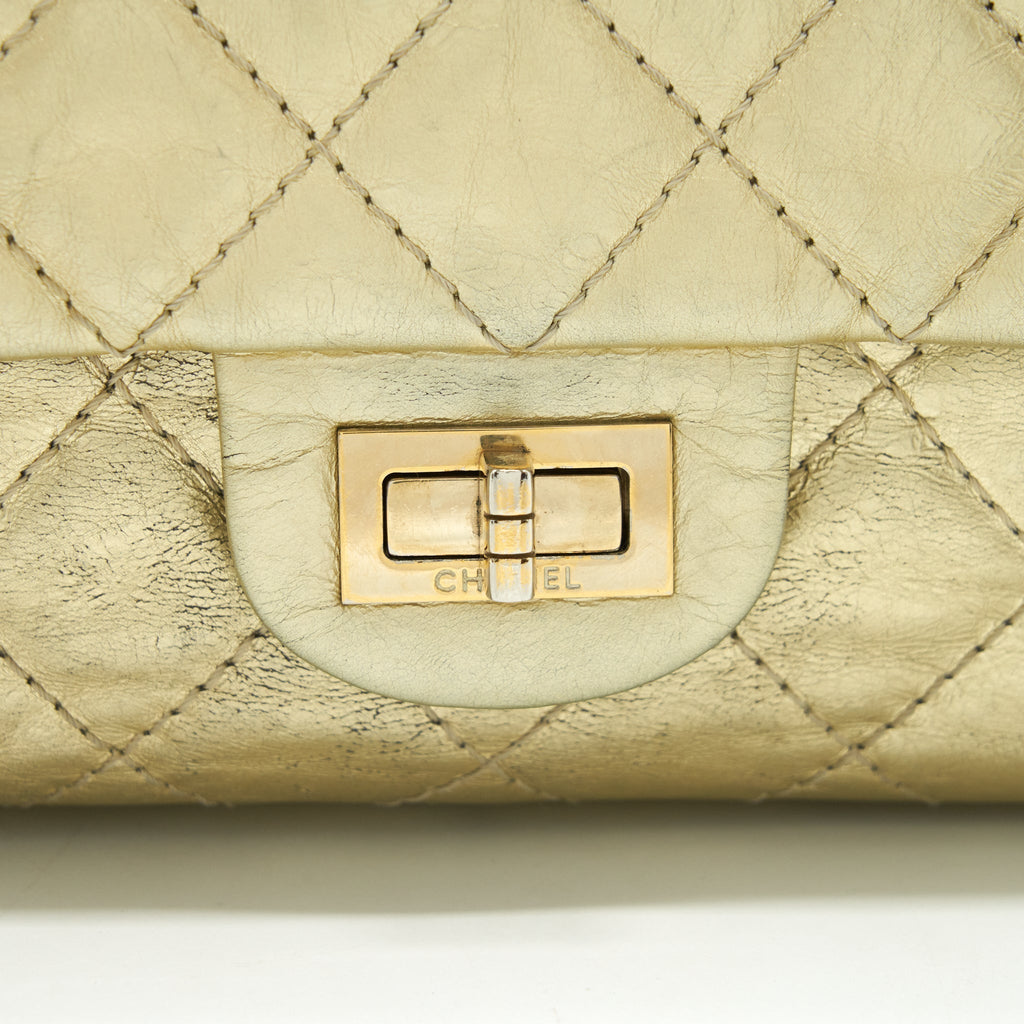 CHANEL 2.55 REISSUE 226 DOUBLE FLAP BAG GOLD GHW