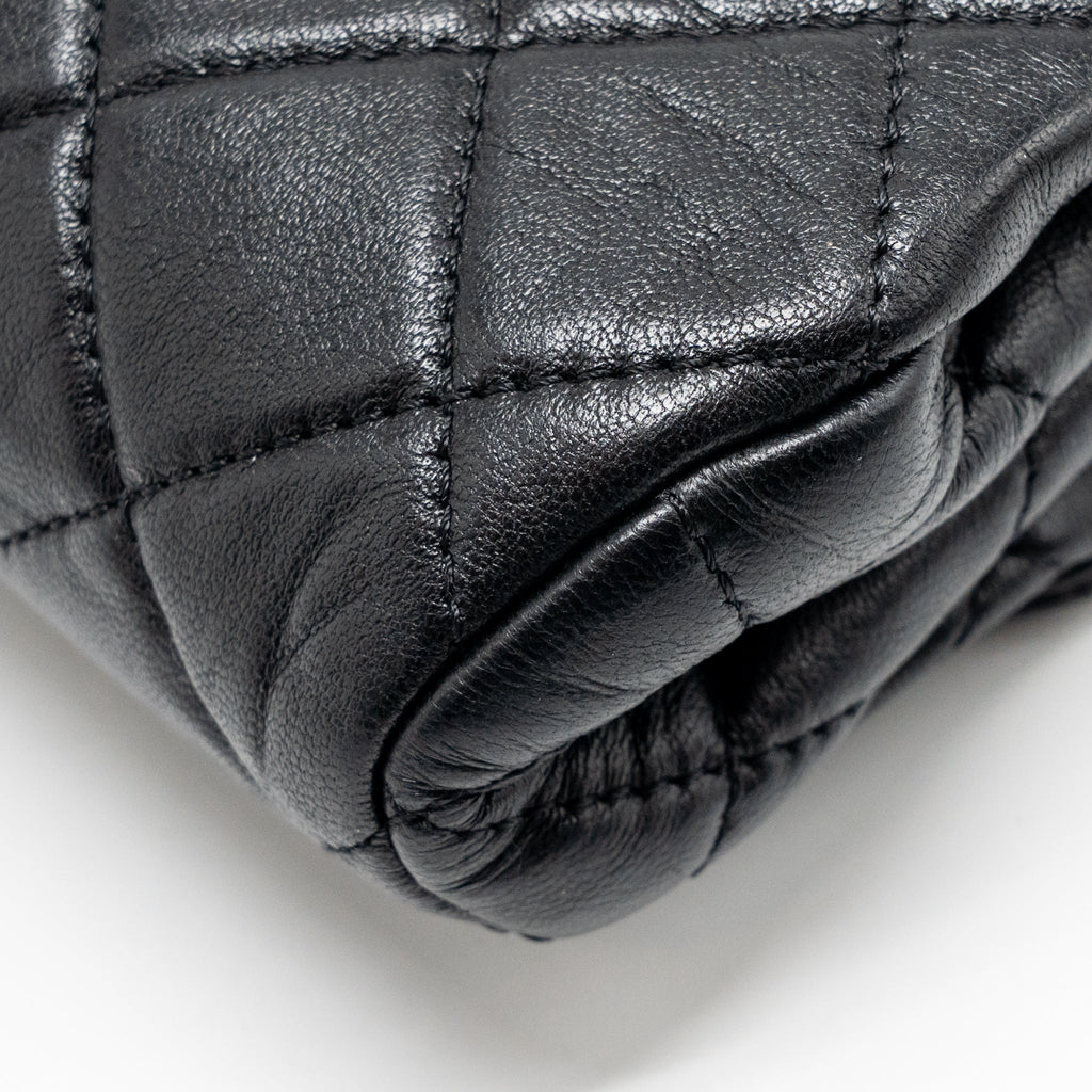 CHANEL 22C QUILTED FLAP BAG LAMBSKIN BLACK GHW (MICROCHIP)