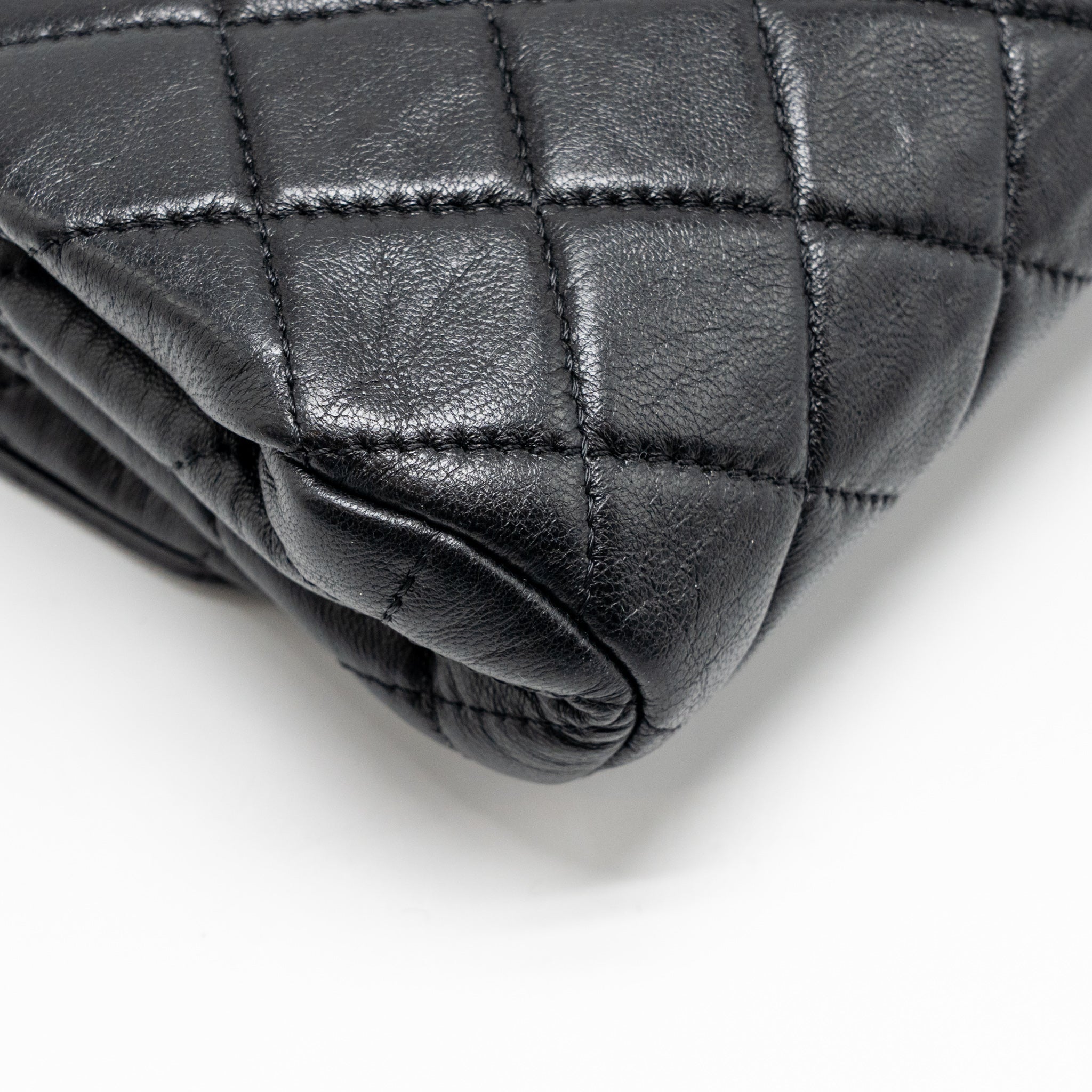 CHANEL 22C QUILTED FLAP BAG LAMBSKIN BLACK GHW (MICROCHIP)
