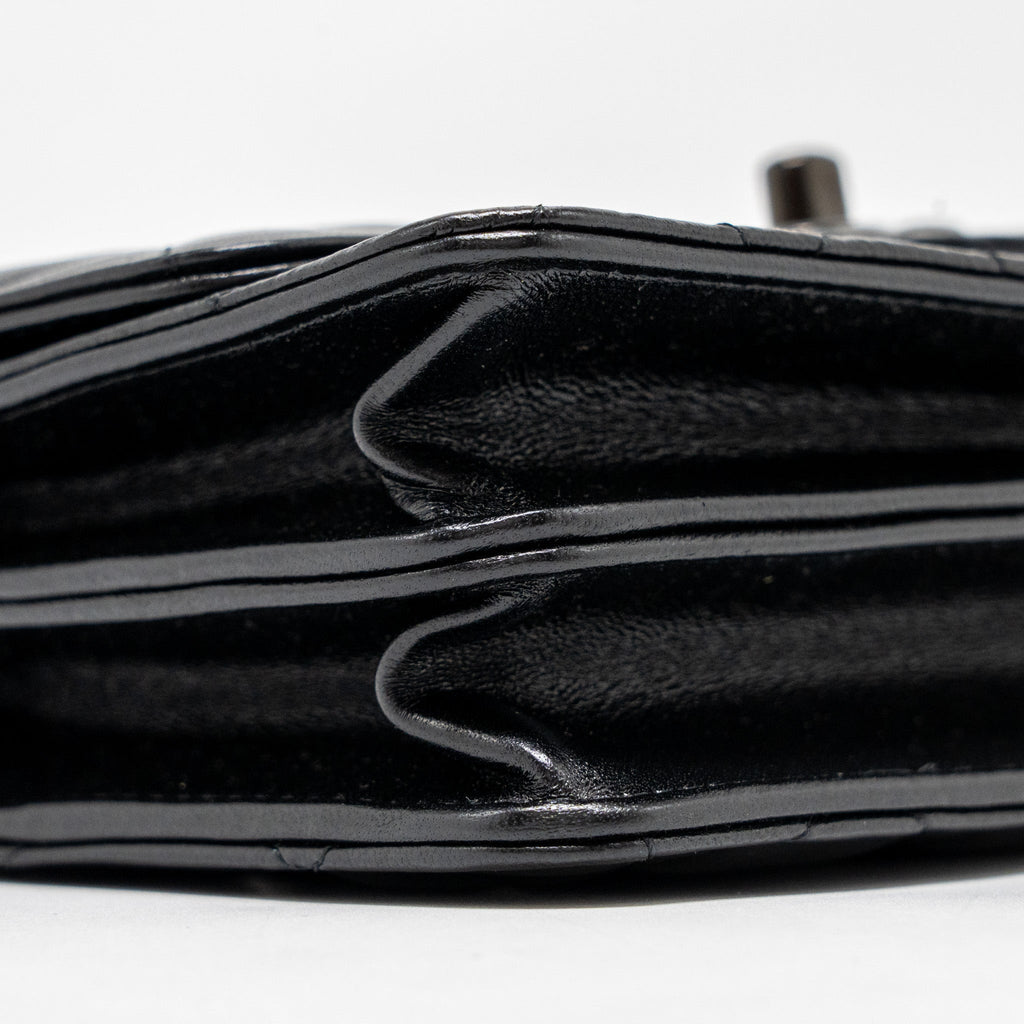 CHANEL TOP HANDLE FLAP WALLET WITH CHAIN LAMBSKIN SO BLACK (MICROCHIP)