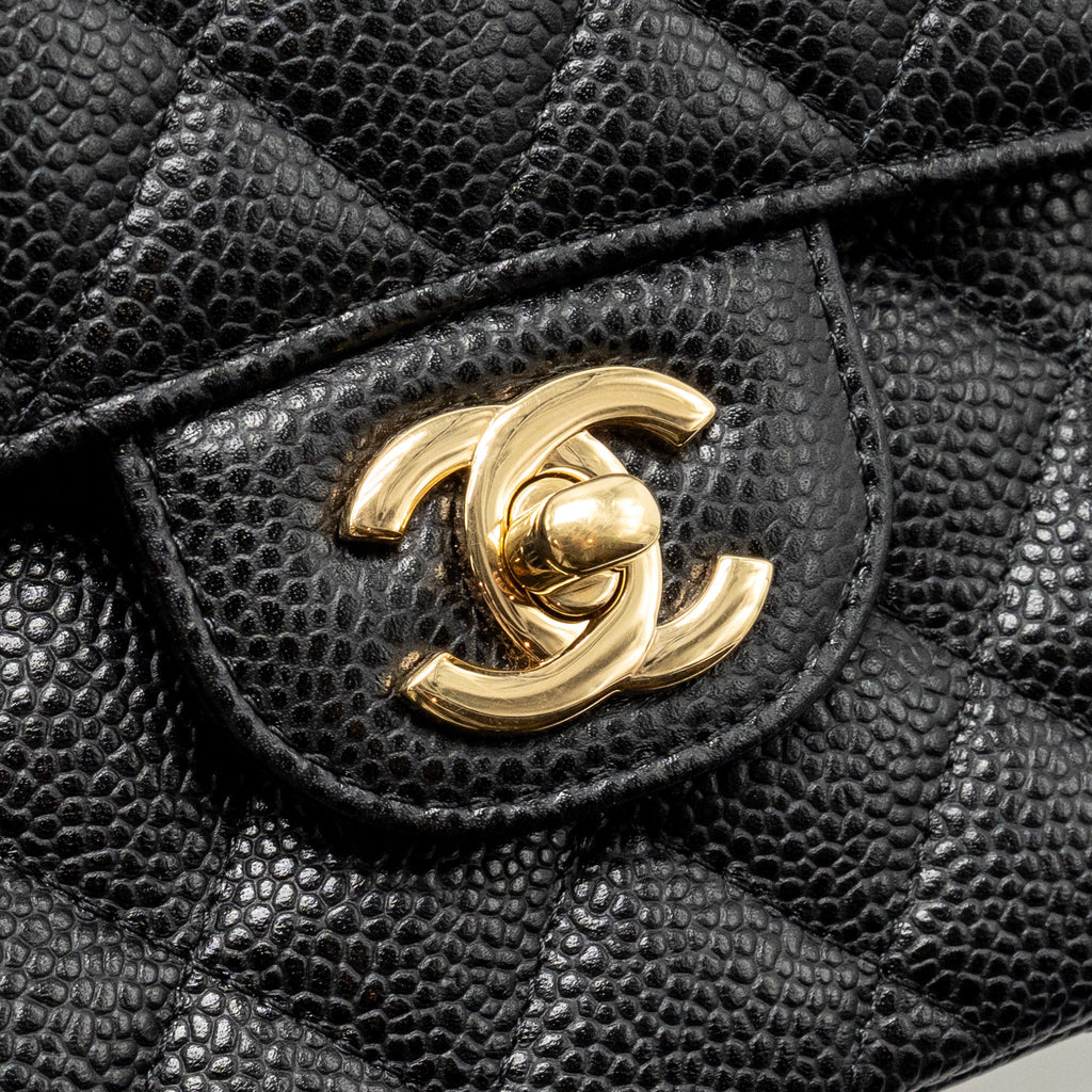 CHANEL MEDIUM CLASSIC DOUBLE FLAP BAG CAVIAR BLACK GHW