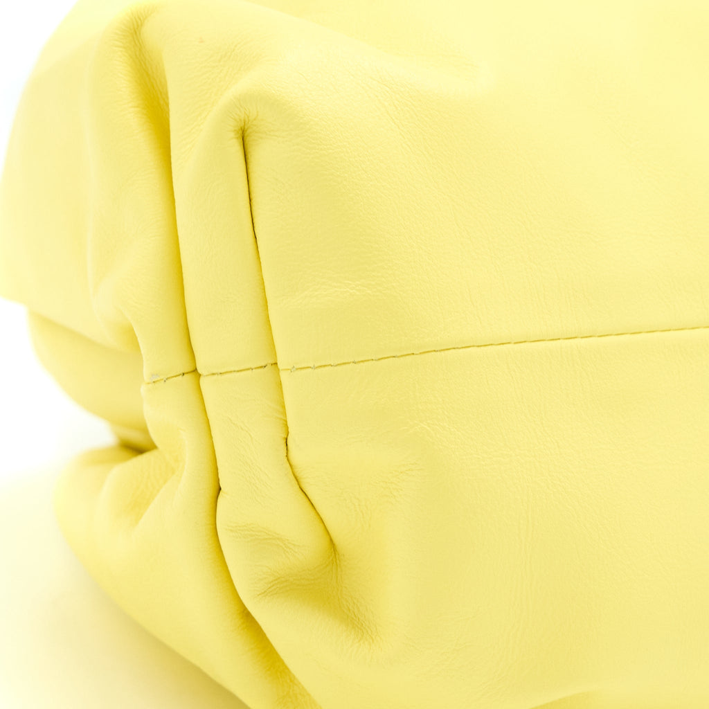 BOTTEGA VENETA CLUTCH CALFSKIN YELLOW