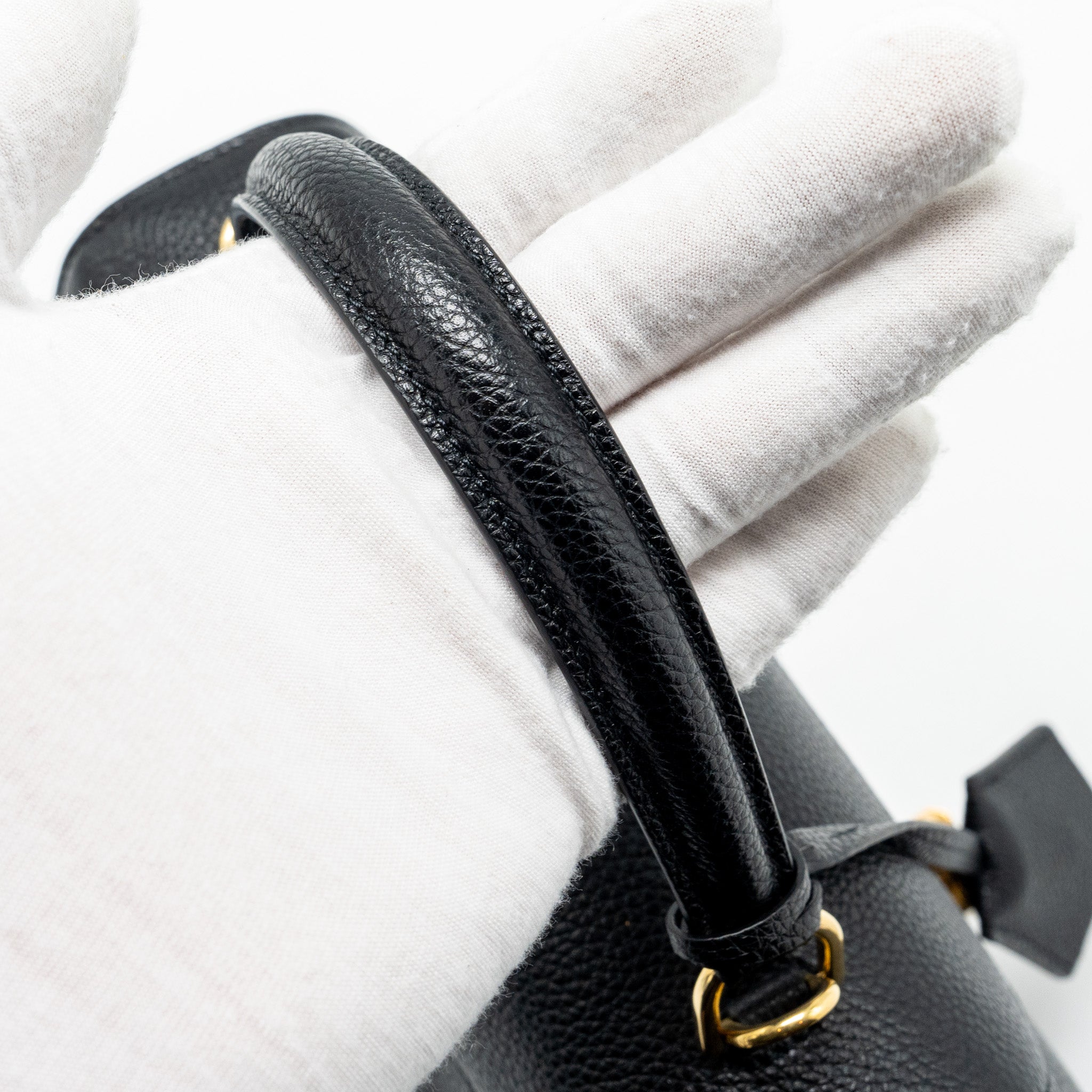 CELINE SMALL 16 BAG GRAINED CALFSKIN BLACK GHW