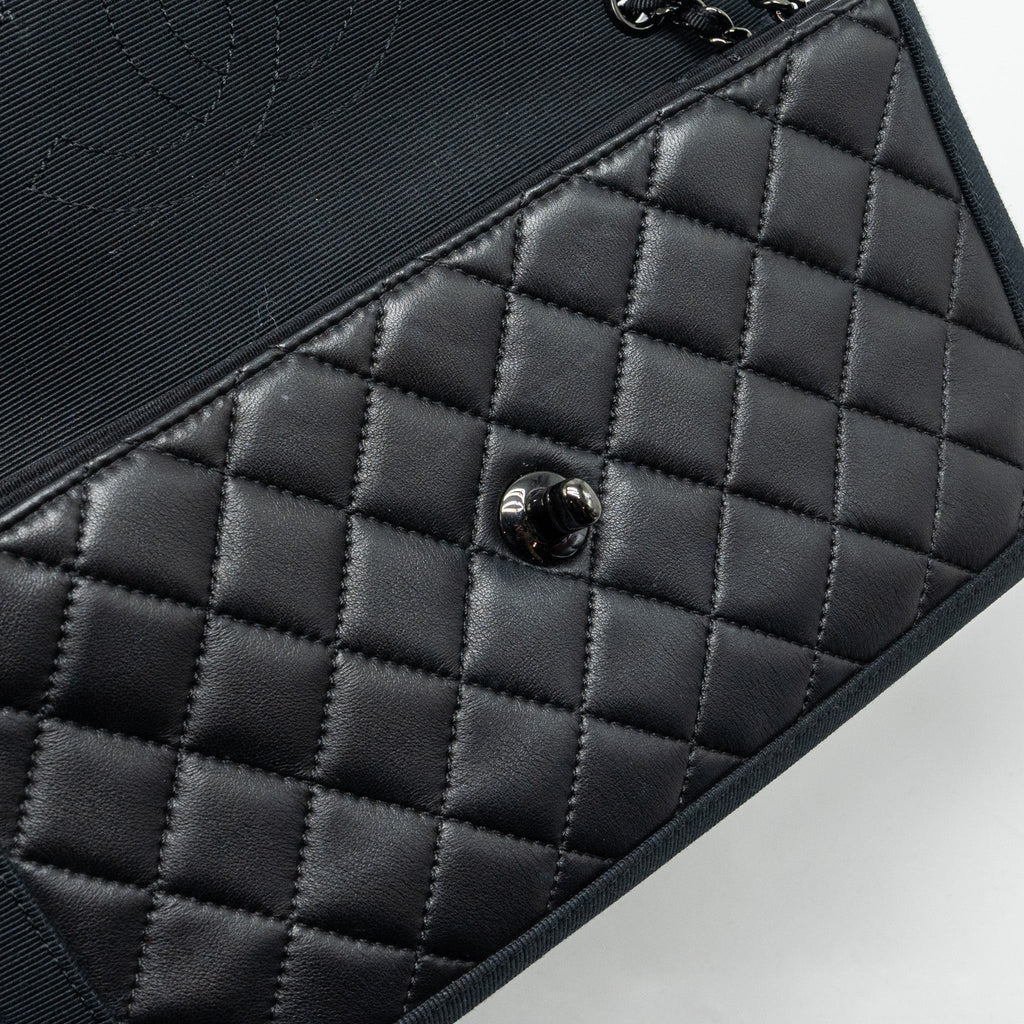 CHANEL QUILTED FLAP BAG LAMBSKIN/FABRIC SO BLACK