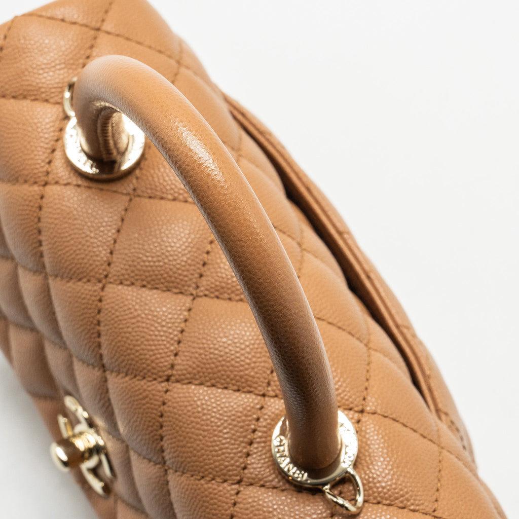 CHANEL 21P SMALL COCO HANDLE CAVIAR CARAMEL LGHW
