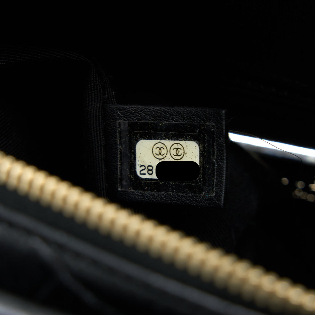 CHANEL LARGE GABRIELLE HOBO BAG CROC EMBOSSED CALFSKIN WITH LOGO STRAP BLACK MULTICOLOURED HARDWARE