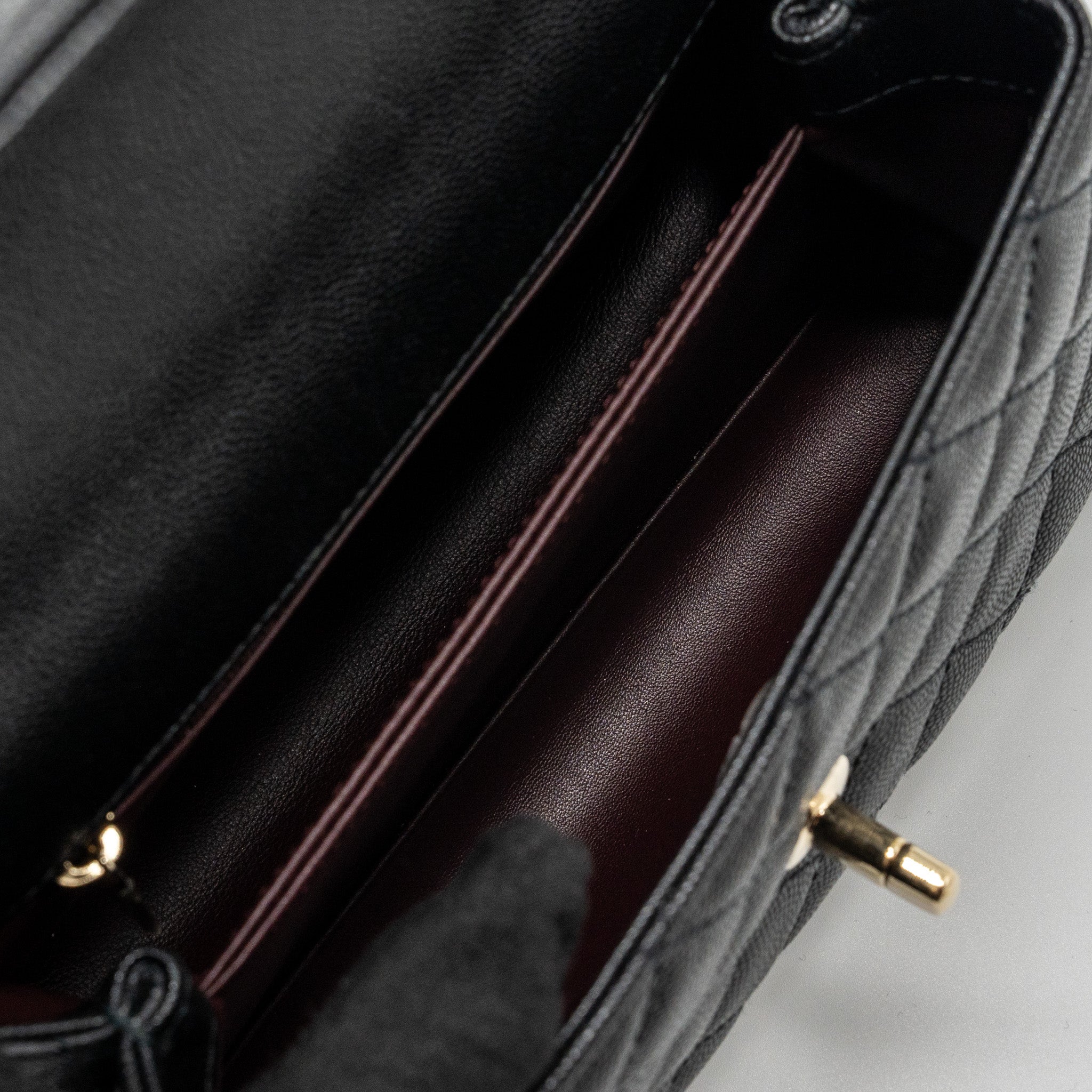 CHANEL SMALL COCO HANDLE CAVIAR BLACK LGHW  (MICROCHIP)