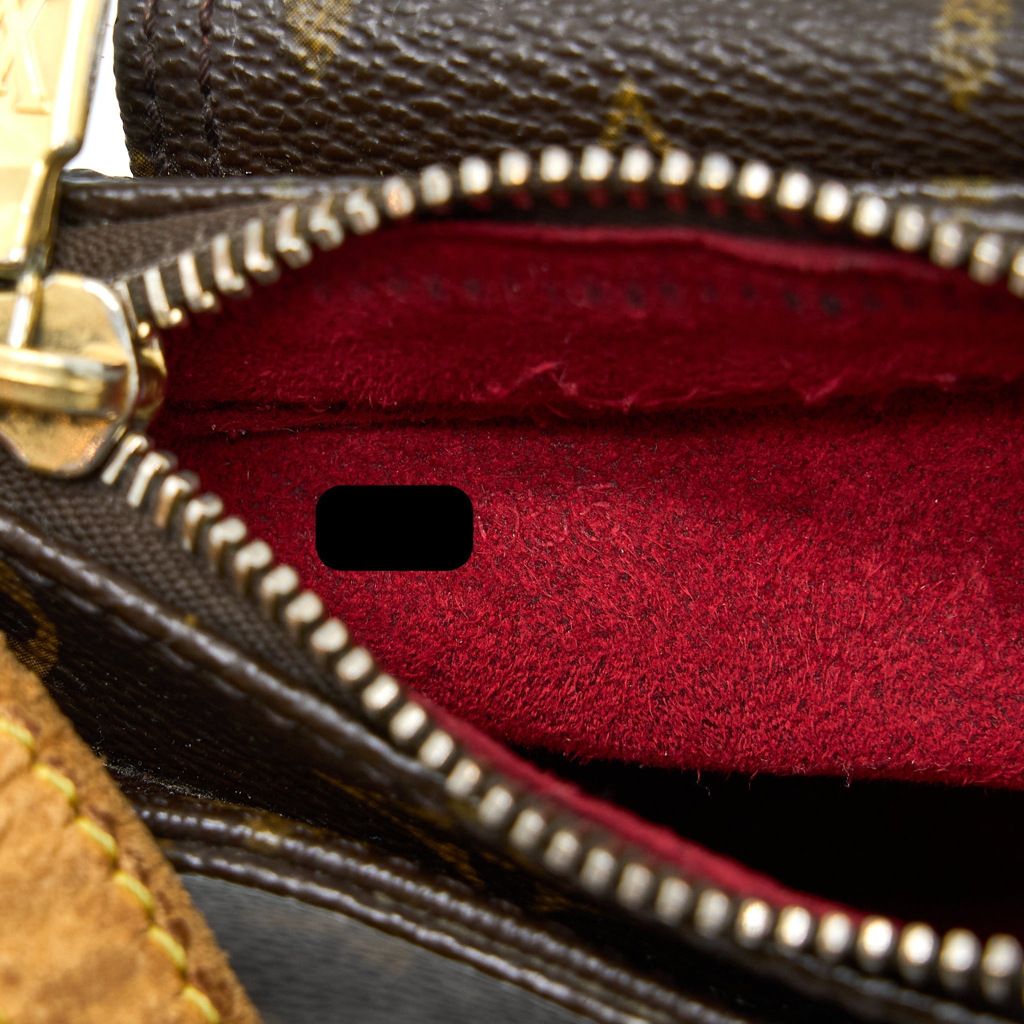 LOUIS VUITTON VINTAGE VIVA CITE PM MONOGRAM CANVAS GHW