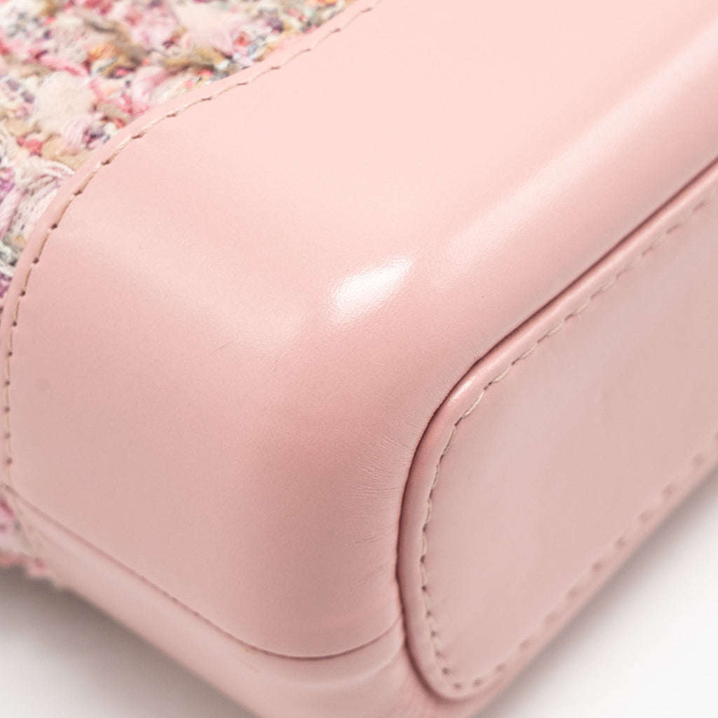 CHANEL SMALL GABRIELLE HOBO BAG TWEED/SHINY CALFSKIN PINK MULTICOLOURED HARDWARE
