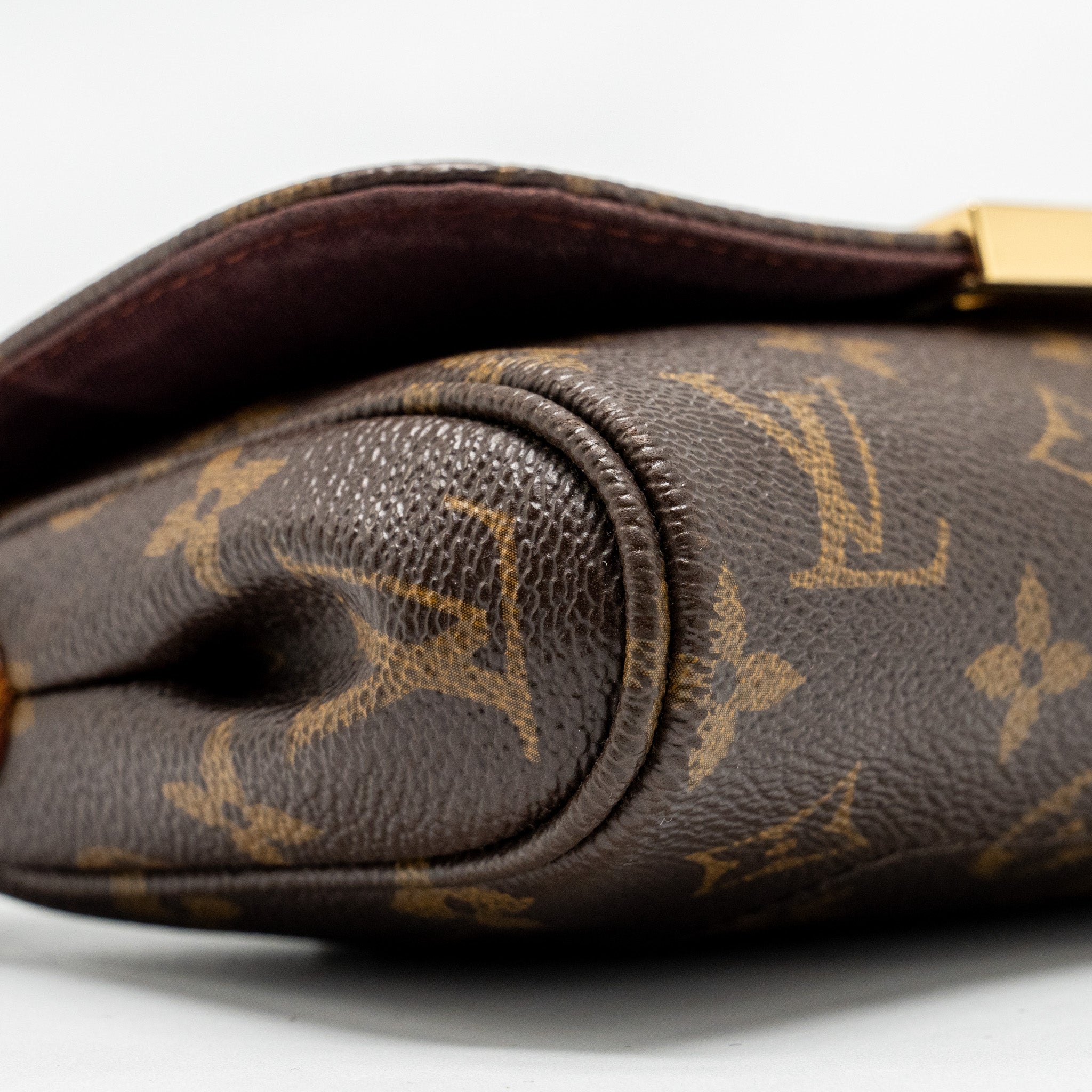 LOUIS VUITTON FAVOURITE PM MONOGRAM CANVAS GHW