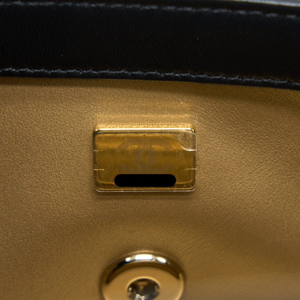 CHANEL 23C PEARL CRUSH MINI RECTANGULAR LAMBSKIN BLACK LGHW (MICROCHIP)