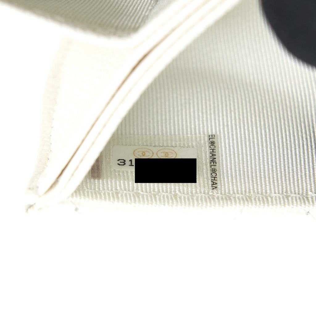 CHANEL 21B CARD HOLDER ON CHAIN CAVIAR WHITE LGHW