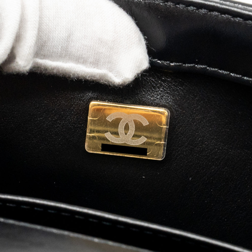 CHANEL GOLD CRUSH FLAP BAG CALFSKIN BLACK GHW (MICROCHIP)