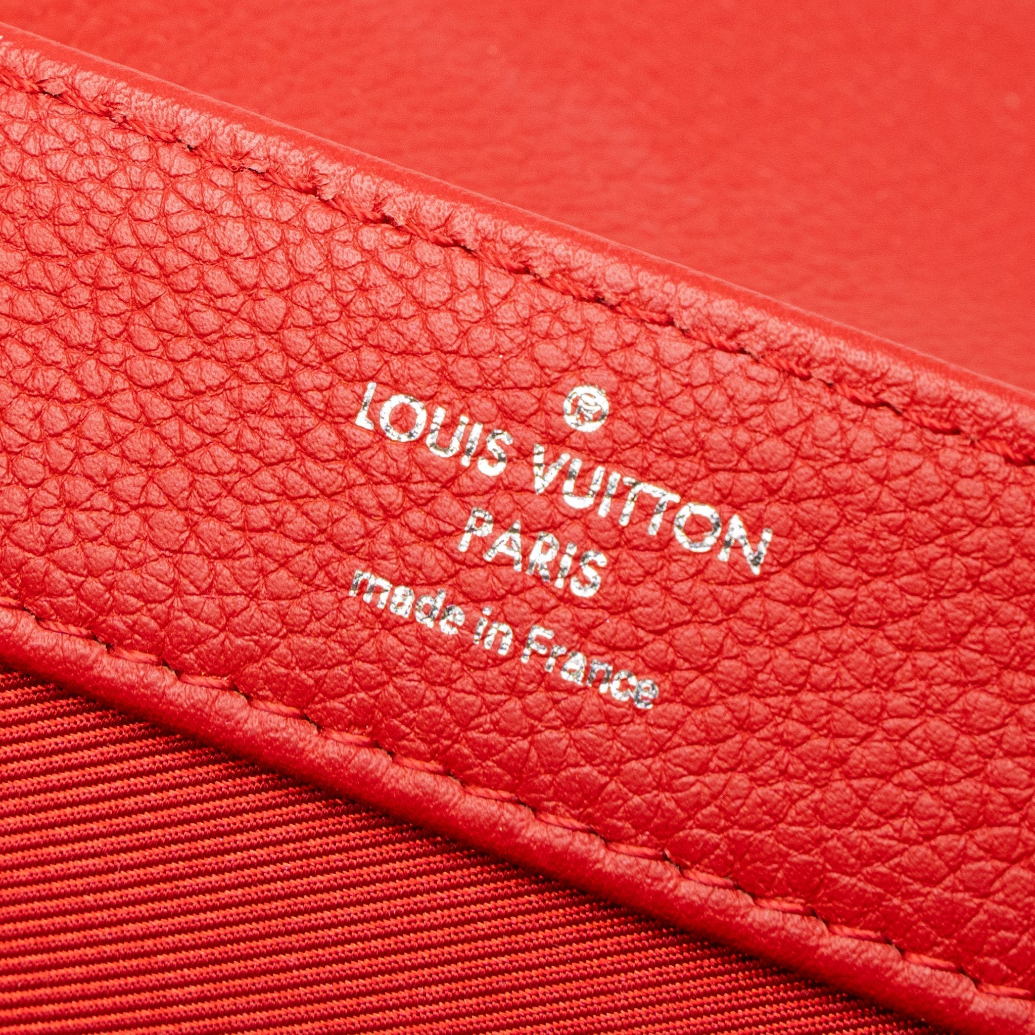 LOUIS VUITTON LOCKME II BB CALFSKIN RUBIS SHW