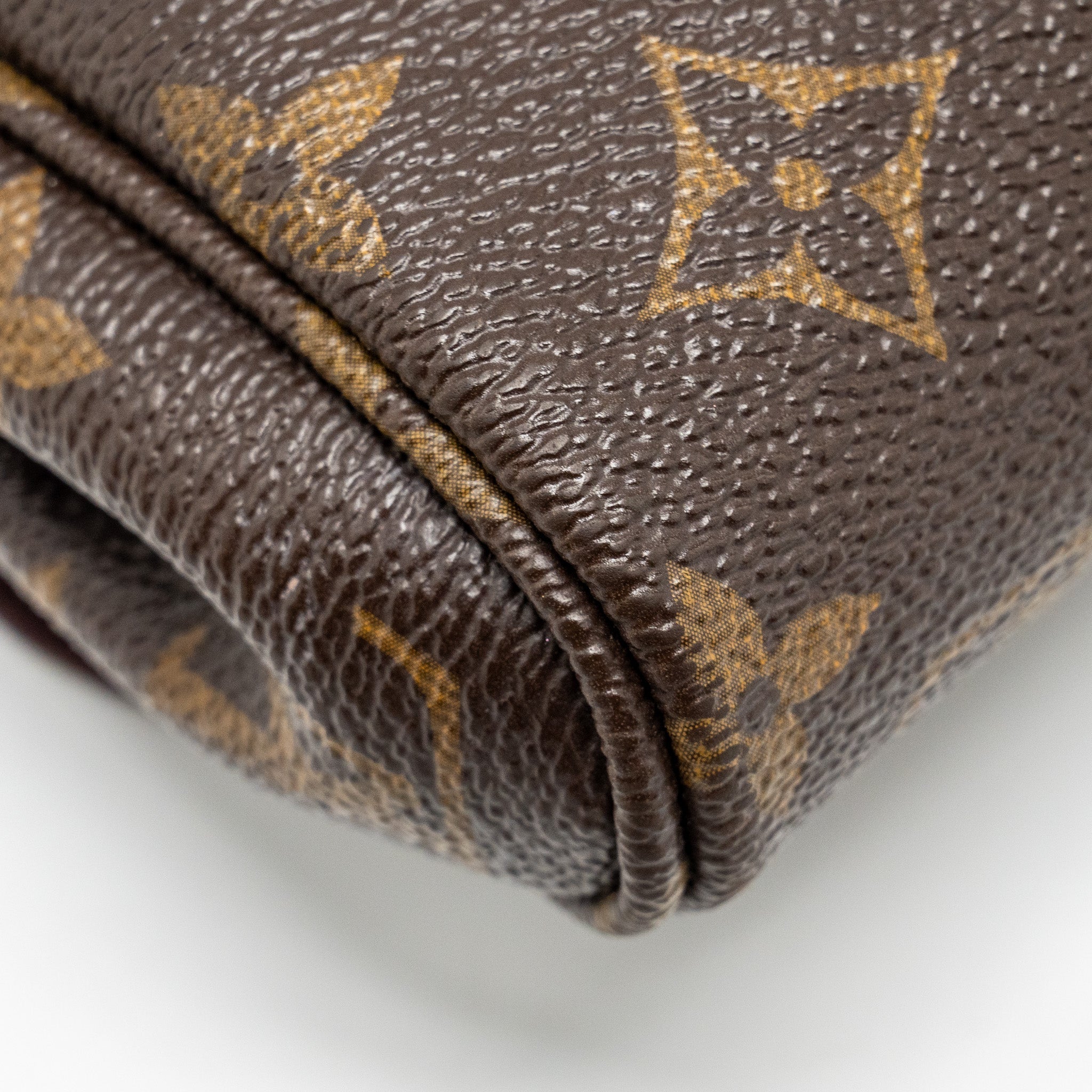 LOUIS VUITTON FAVOURITE PM MONOGRAM CANVAS GHW