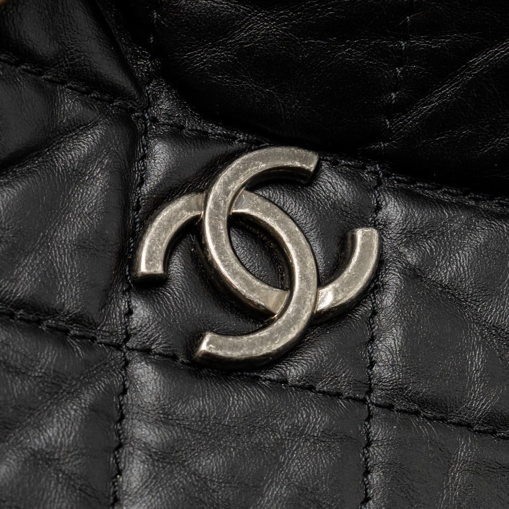 CHANEL SMALL GABRIELLE BACKPACK CALFSKIN BLACK MULTICOLOUR HARDWARE (MICROCHIP)
