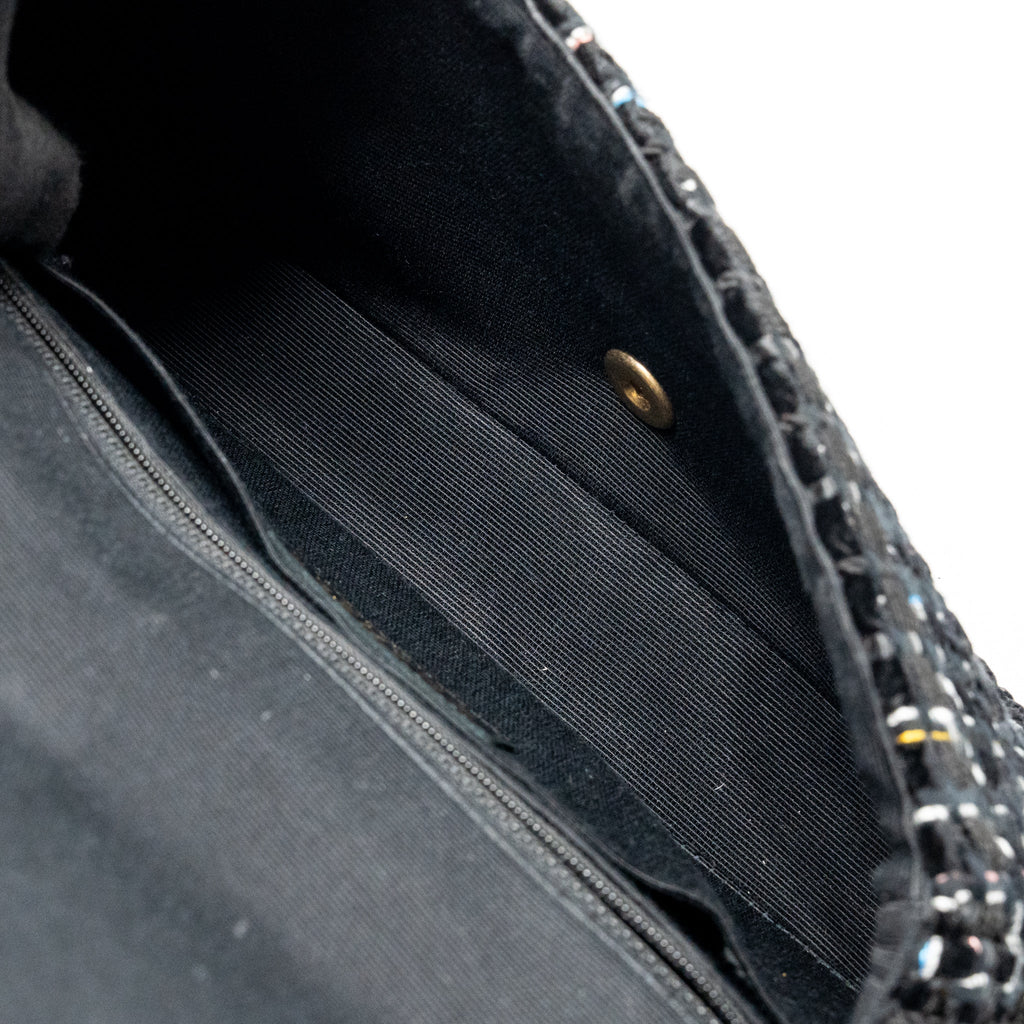 CHANEL MEDIUM SINGLE FLAP BAG TWEED BLACK GHW