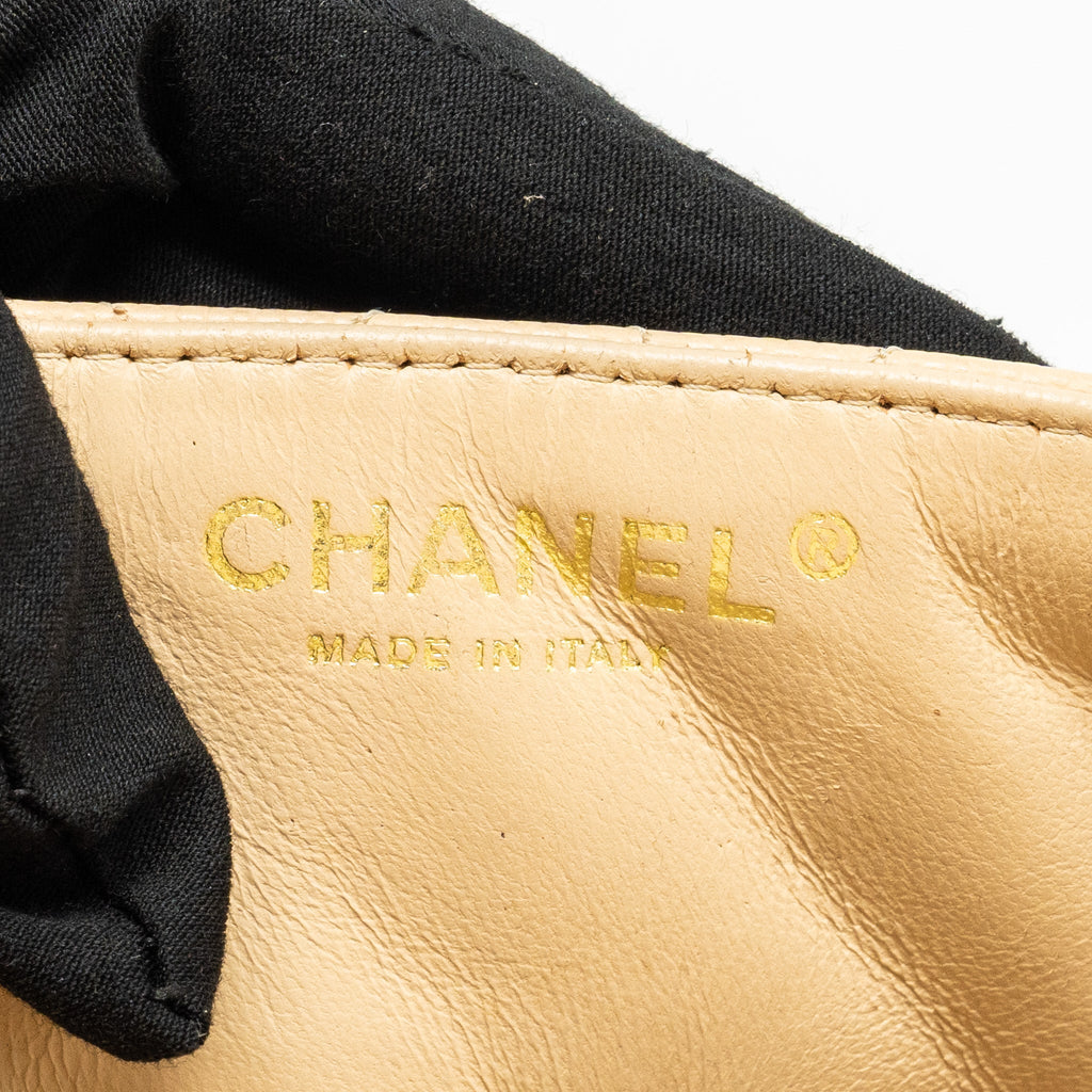 CHANEL EAST-WEST FLAP SHOULDER BAG CAVIAR BEIGE GHW