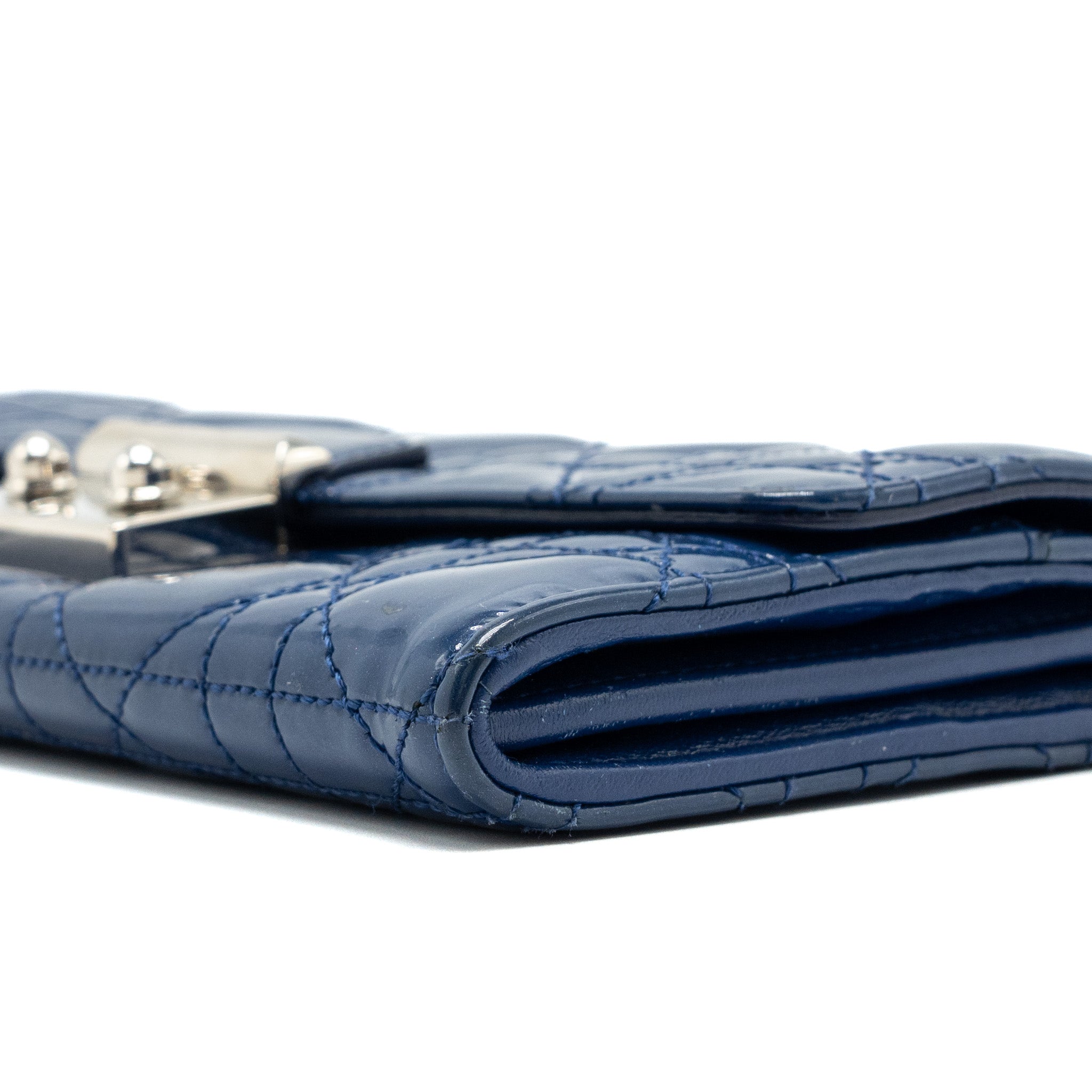 DIOR FLAP WALLET WITH CHAIN PATENT BLUE SHW