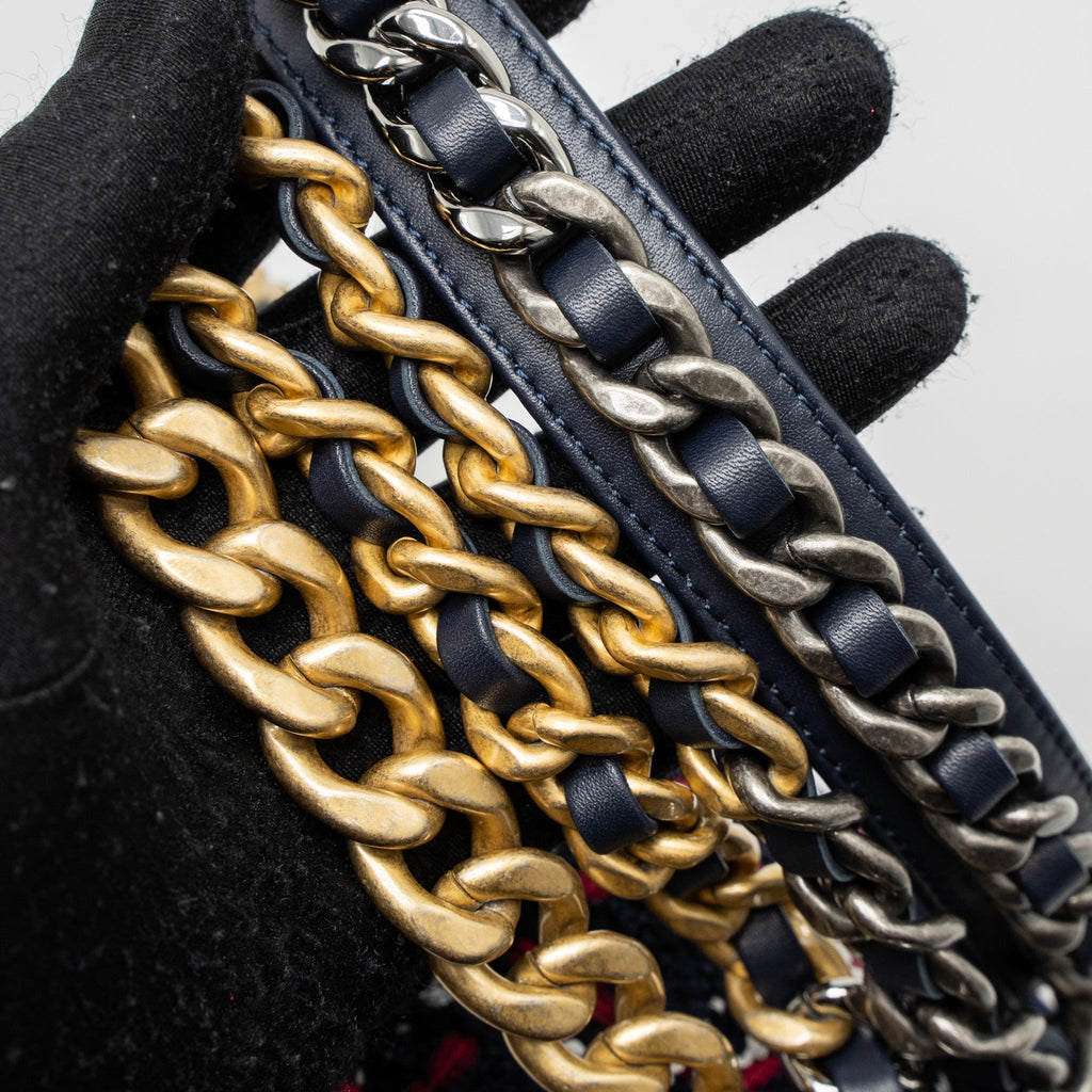 CHANEL SMALL 19 BAG TWEED BLACK/RED/WHITE MULTICOLOUR HARDWARE