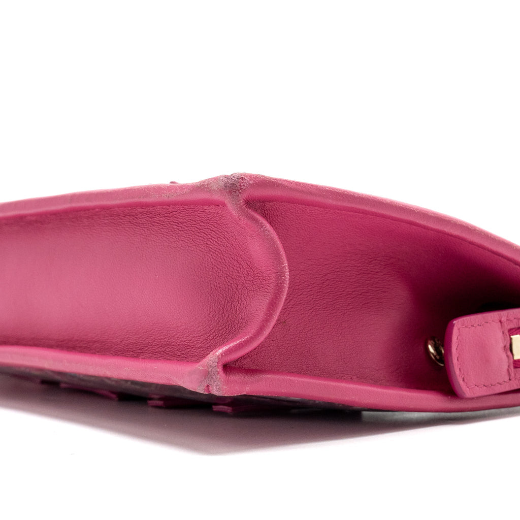 CHANEL 19S LOGO POUCH TWEED/PVC PINK GHW
