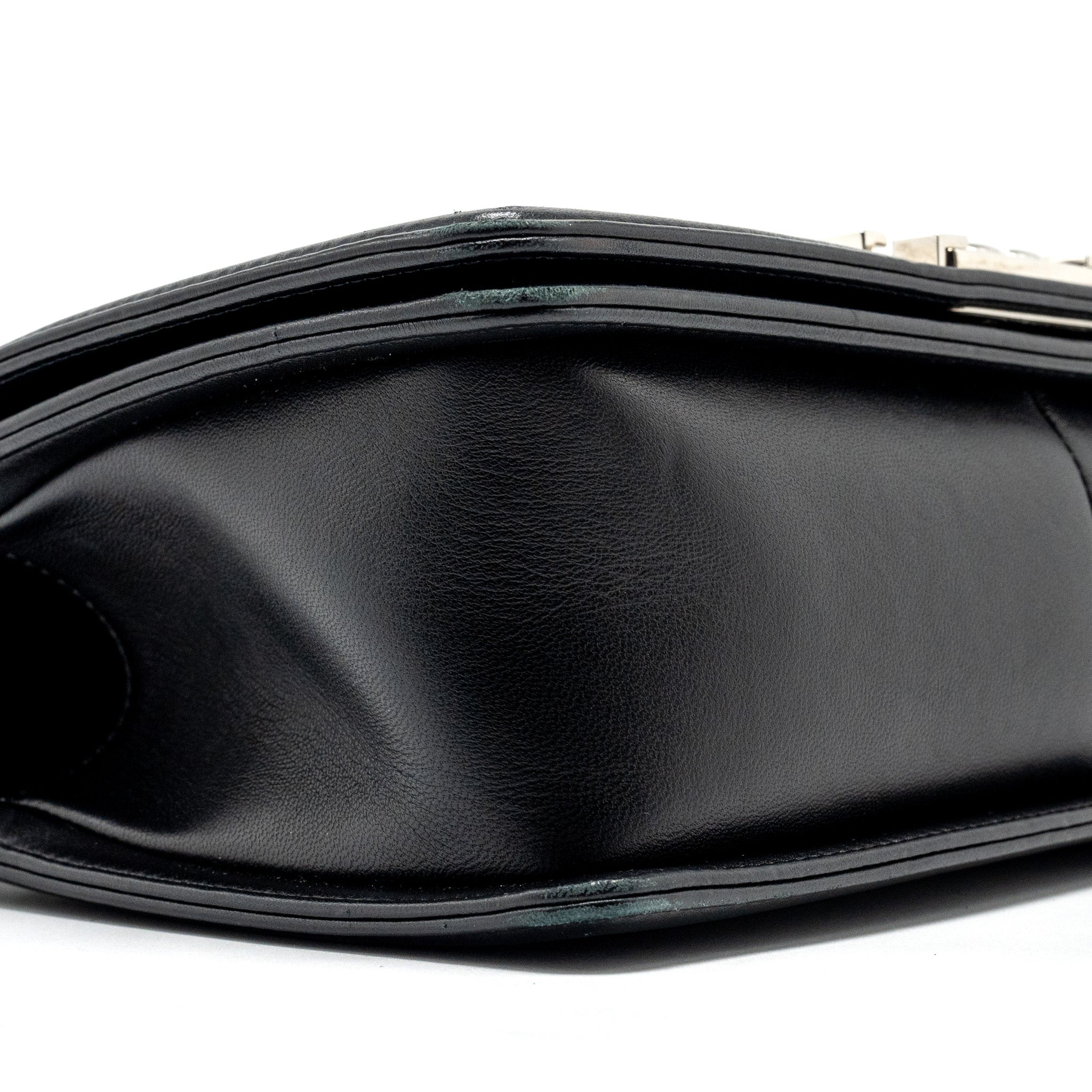 CHANEL MEDIUM BOY BAG TWEED/CALFSKIN BLACK/MULTICOLOUR SHW
