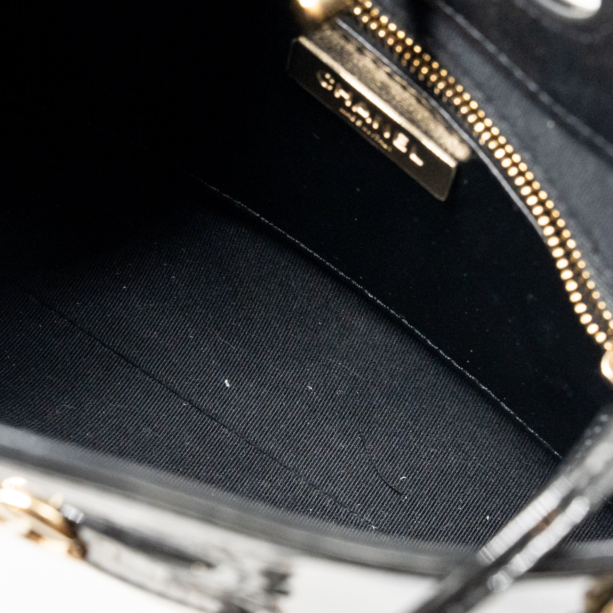 CHANEL MINI 31 BAG PATENT BLACK / WHITE LGHW (MICROCHIP)
