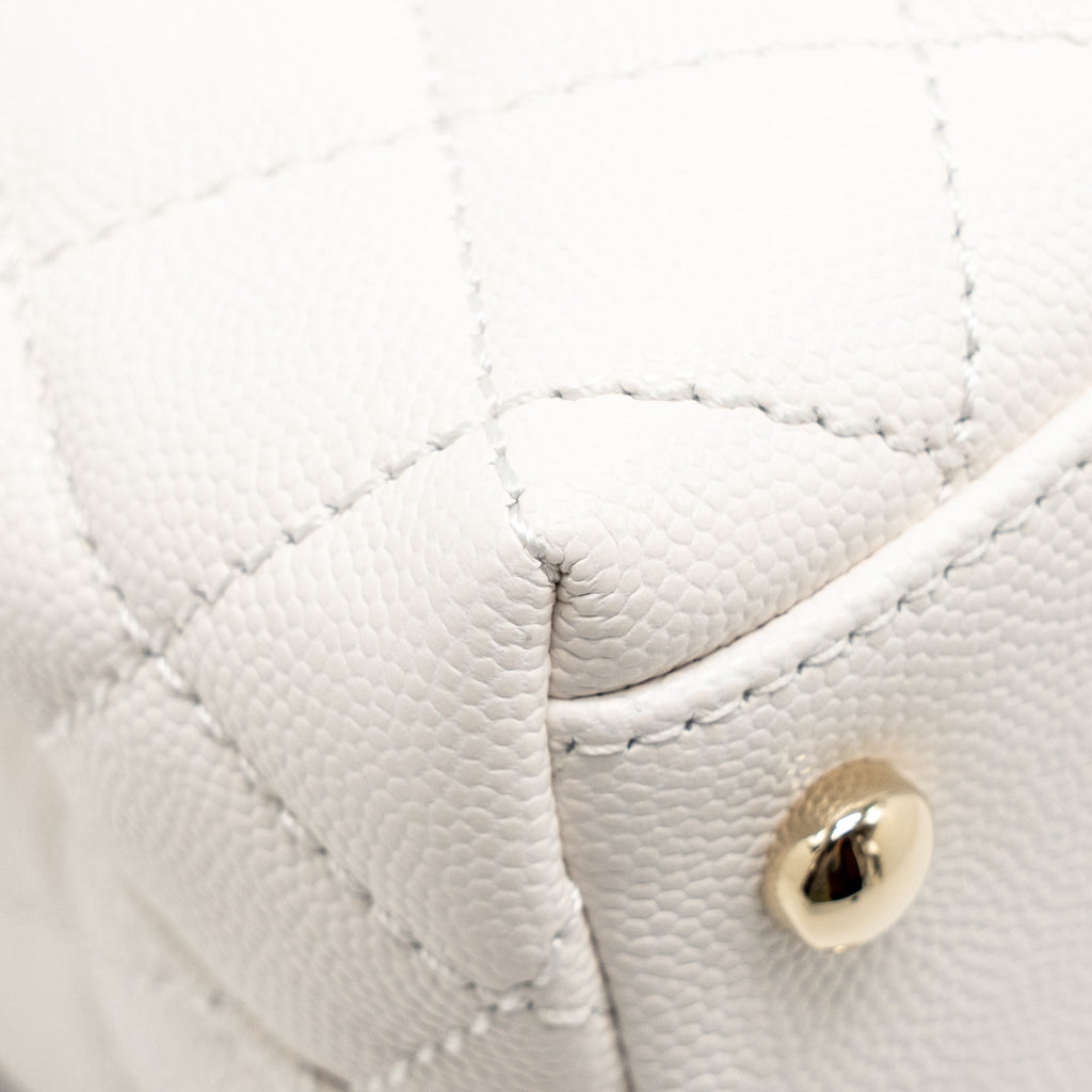 CHANEL MINI COCO HANDLE CAVIAR WHITE LGHW (MICROCHIP)