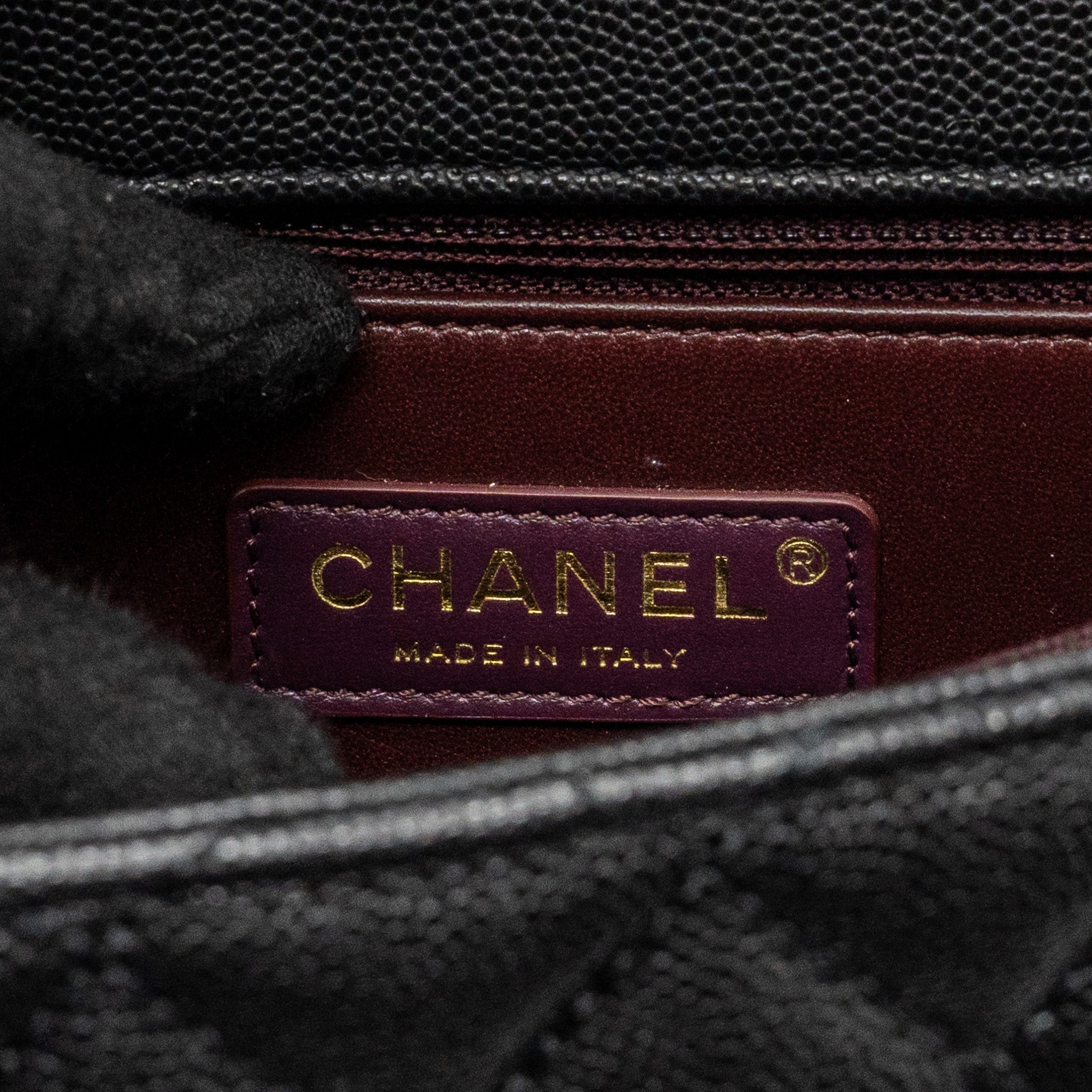 CHANEL MEDIUM COCO HANDLE LIZARD EMBOSSED HANDLE CAVIAR BLACK LGHW (MICROCHIP)