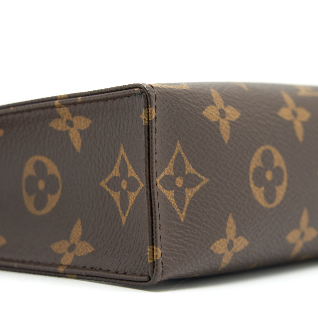 LOUIS VUITTON TOILETRY POCHETTE 19 MONOGRAM CANVAS