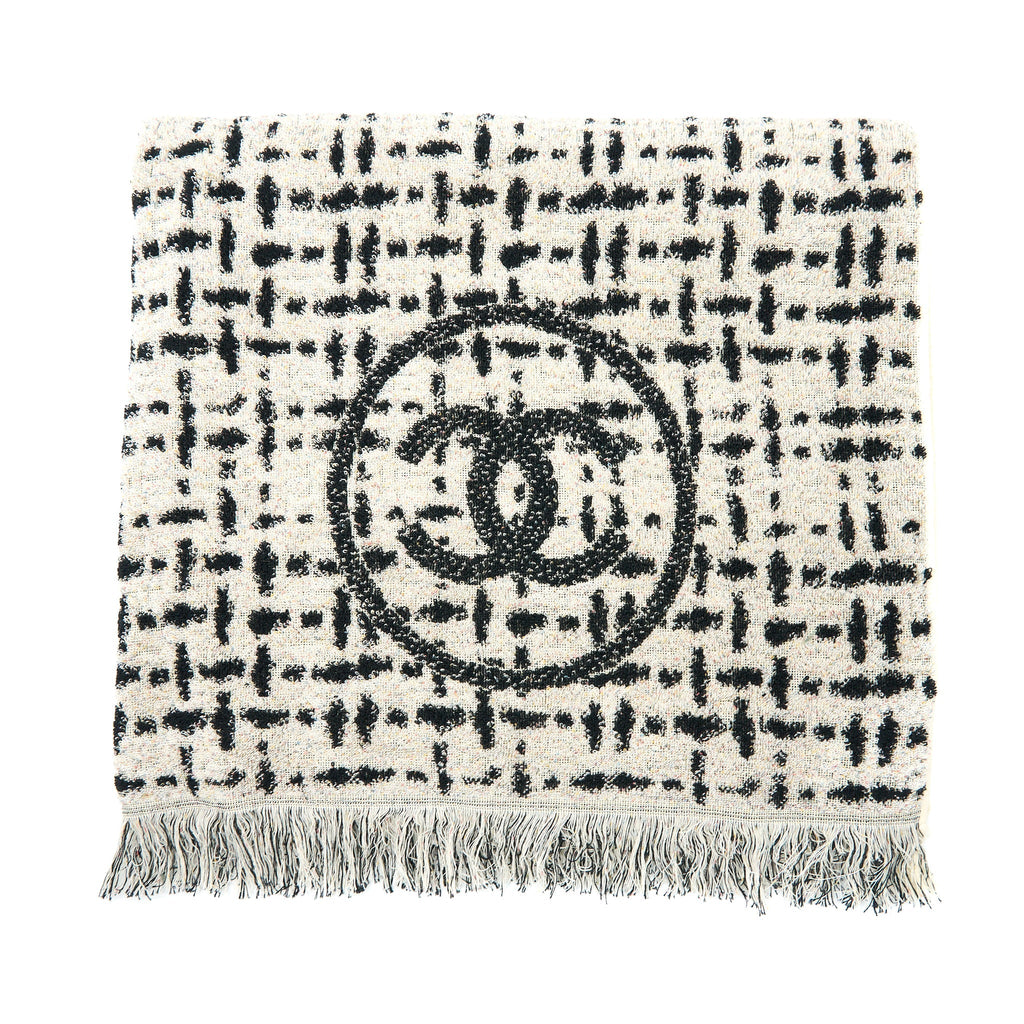 CHANEL 22K BEACH BAG WITH TOWEL BLACK/ECRU