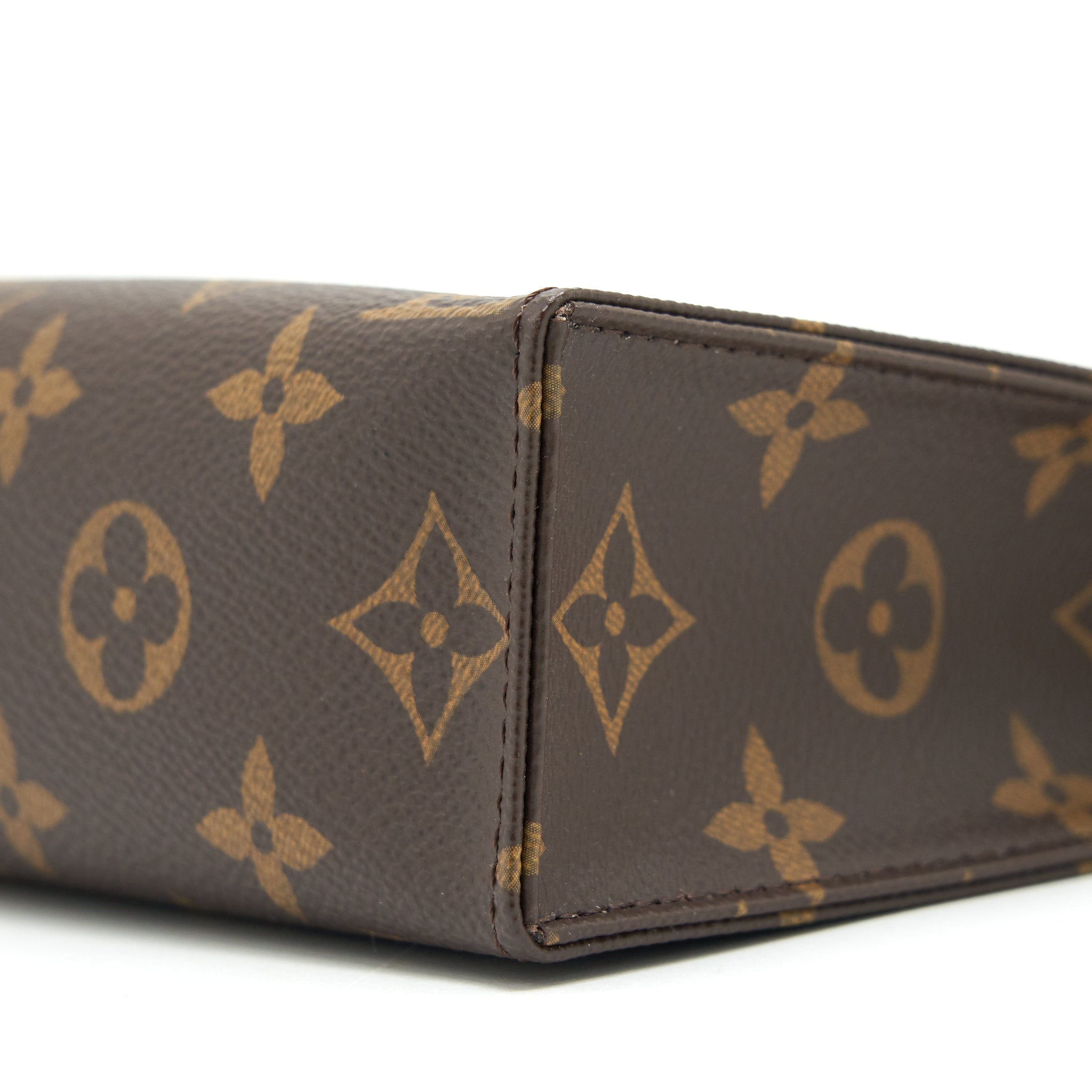 LOUIS VUITTON TOILETRY POUCH SIZE 19 IN MONOGRAM