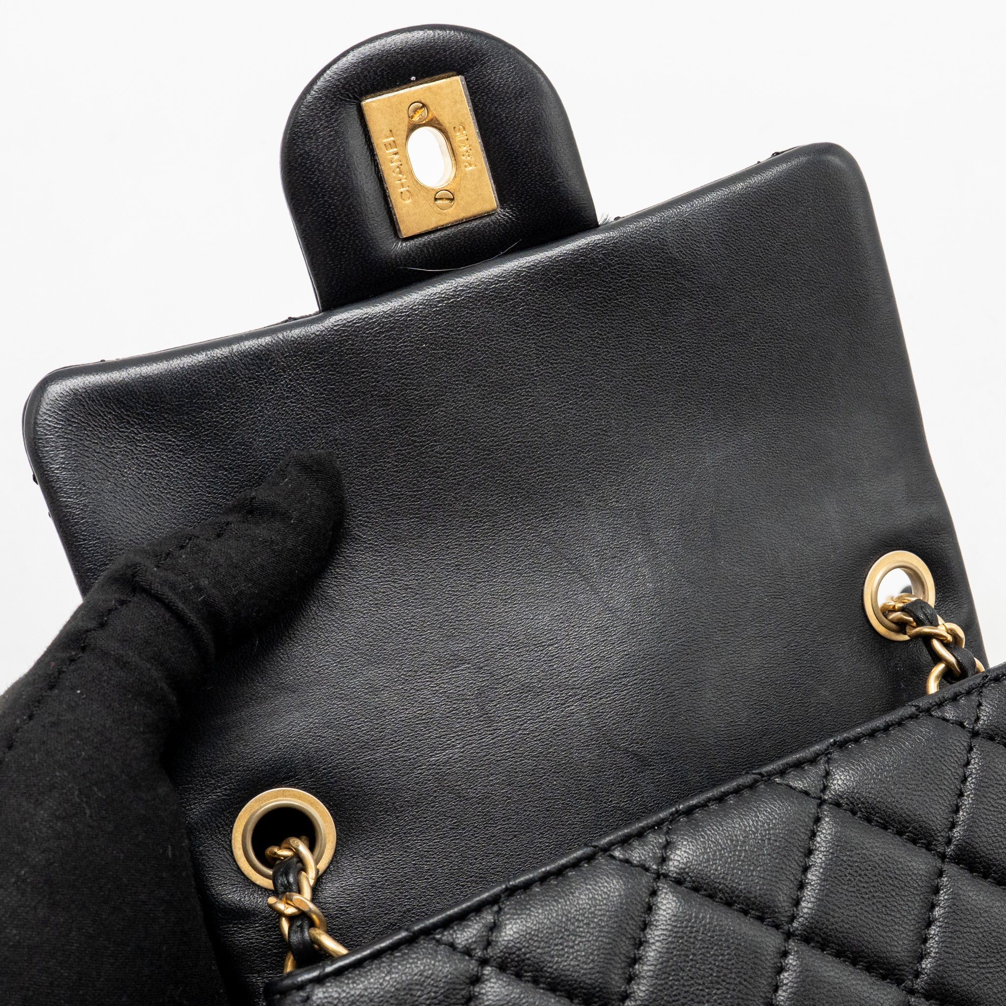 CHANEL PEARL CRUSH MINI SQUARE FLAP BAG LAMBSKIN BLACK GHW (MICROCHIP)