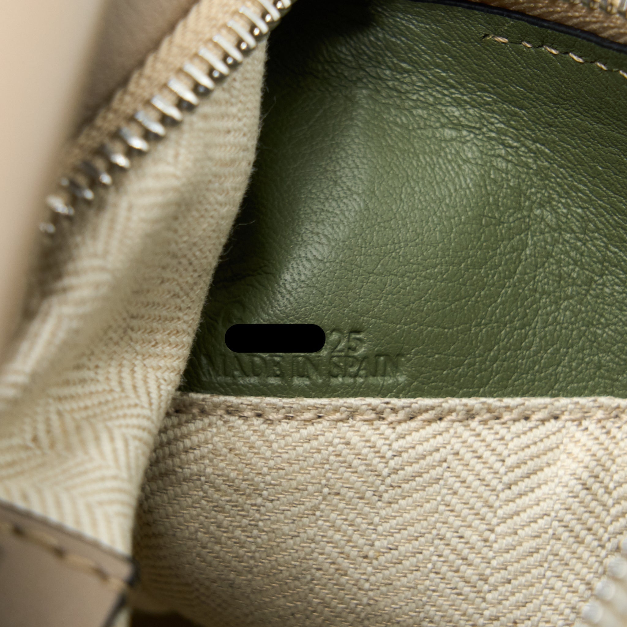 LOEWE SMALL PUZZLE COLORBLOCK BEIGE/WHITE/GREEN SHW