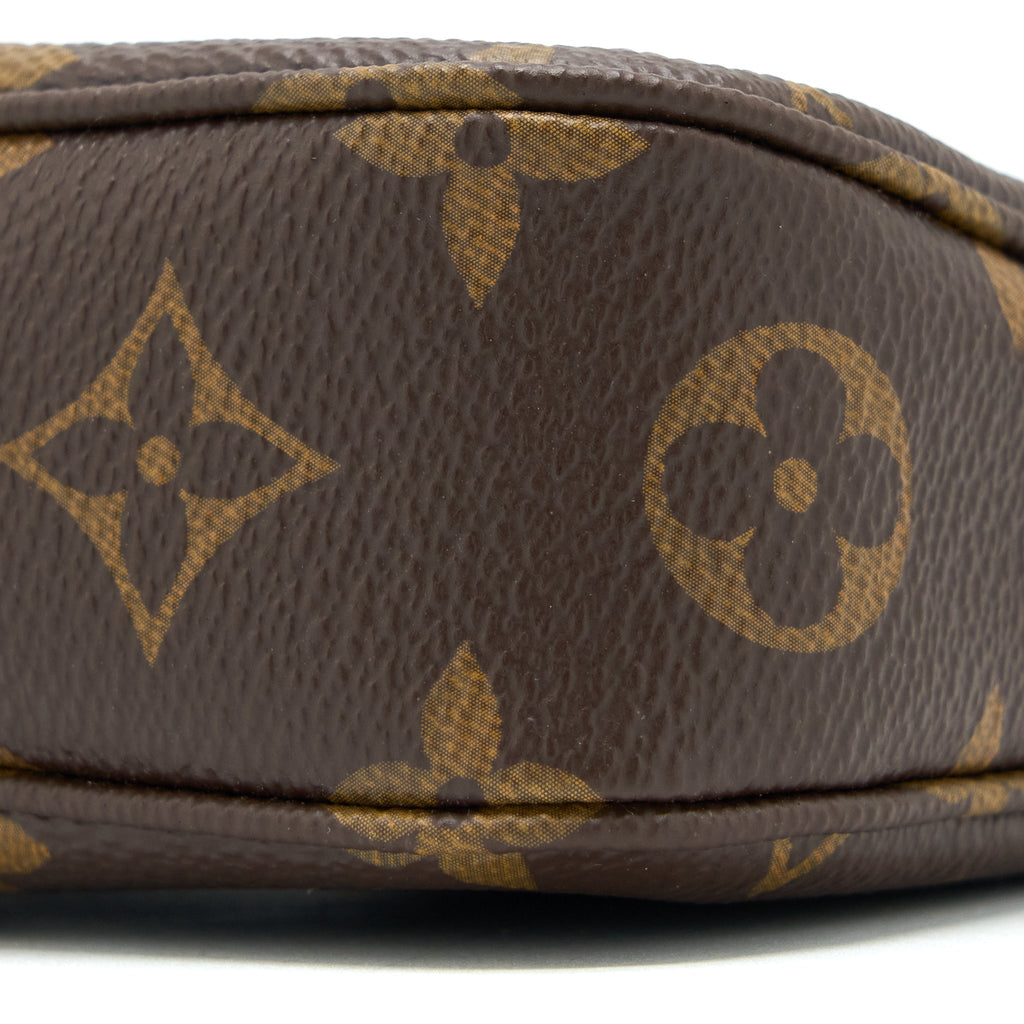LOUIS VUITTON POCHETTE ACCESSORIES MONOGRAM CANVAS GHW