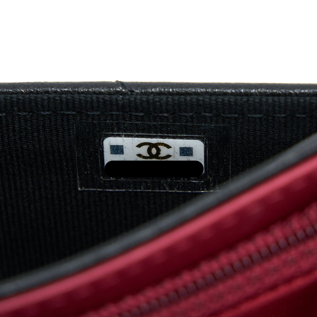 CHANEL 19 FLAP WALLET LAMBSKIN BLACK GHW
