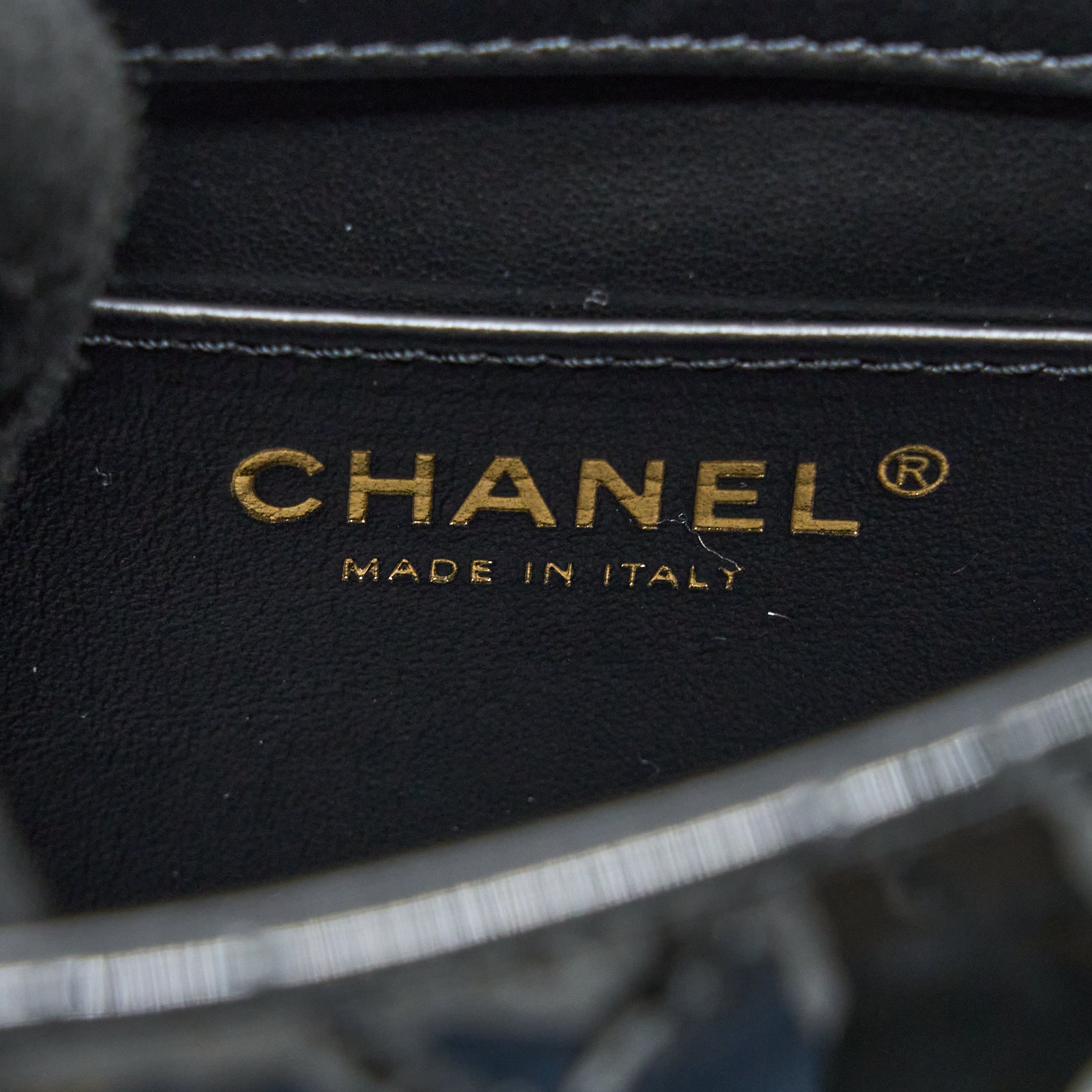 CHANEL 22K RETRO CLASSIC NEW SQUARE MINI FLAP BAG PATENT BLACK BRUSHED GHW (MICROCHIP)
