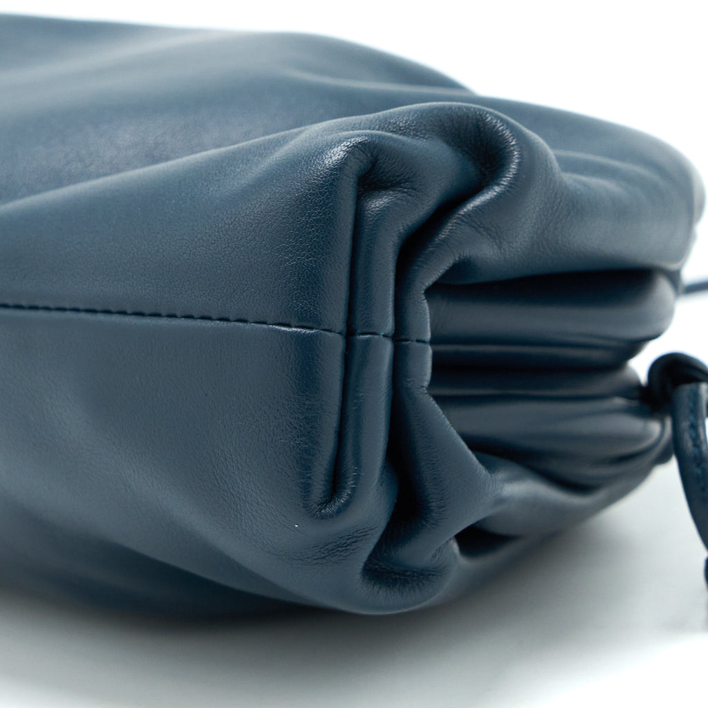 BOTTEGA VENETA MINI POUCH CALFSKIN DARK BLUE SHW