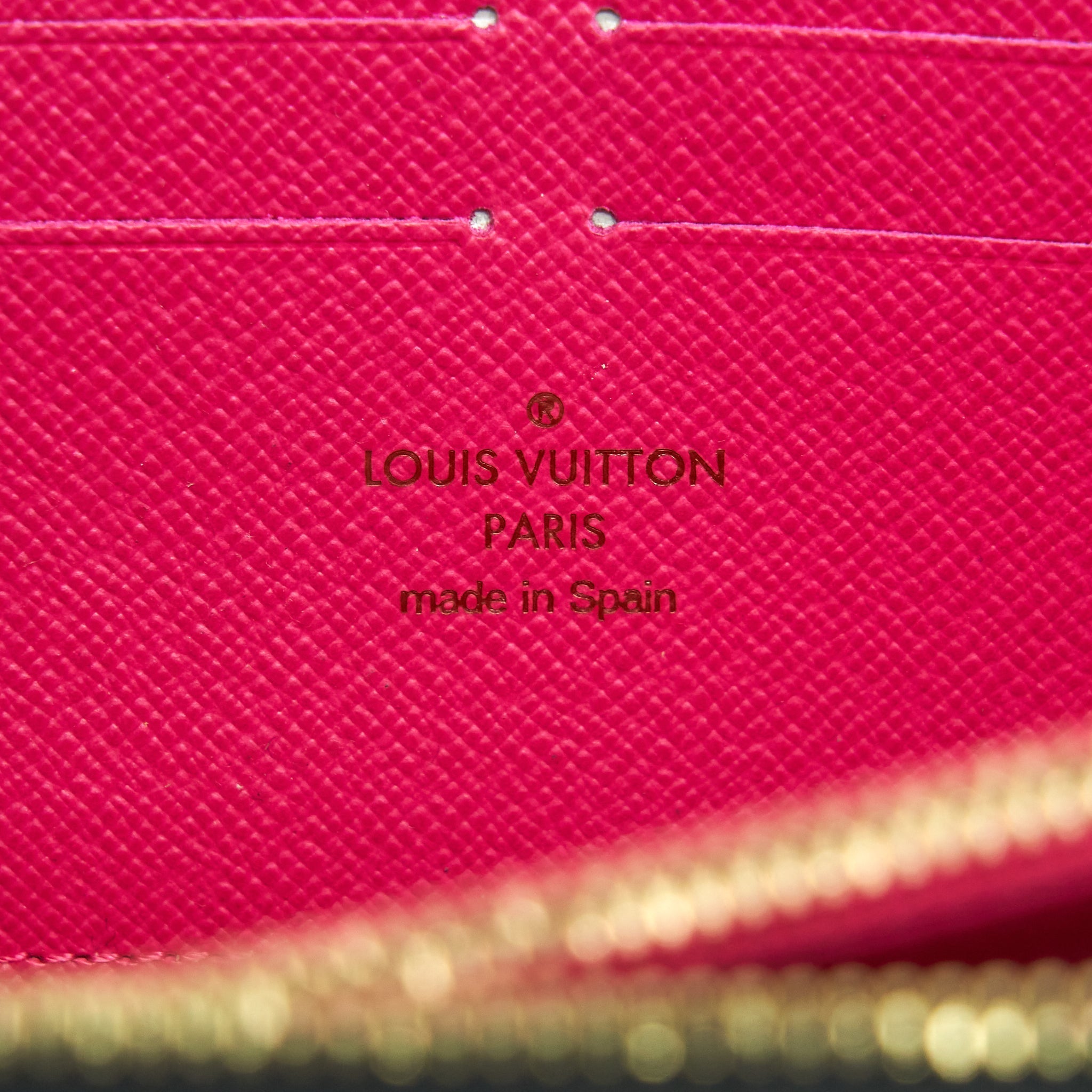 LOUIS VUITTON LONG WALLET WITH ZIPPER YEAR 2012