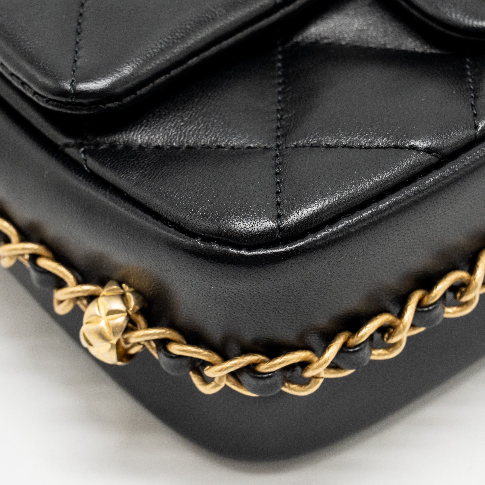 CHANEL 23B MINI FLAP BAG DETAIL CHAIN LAMBSKIN BLACK GHW(MICROCHIP)