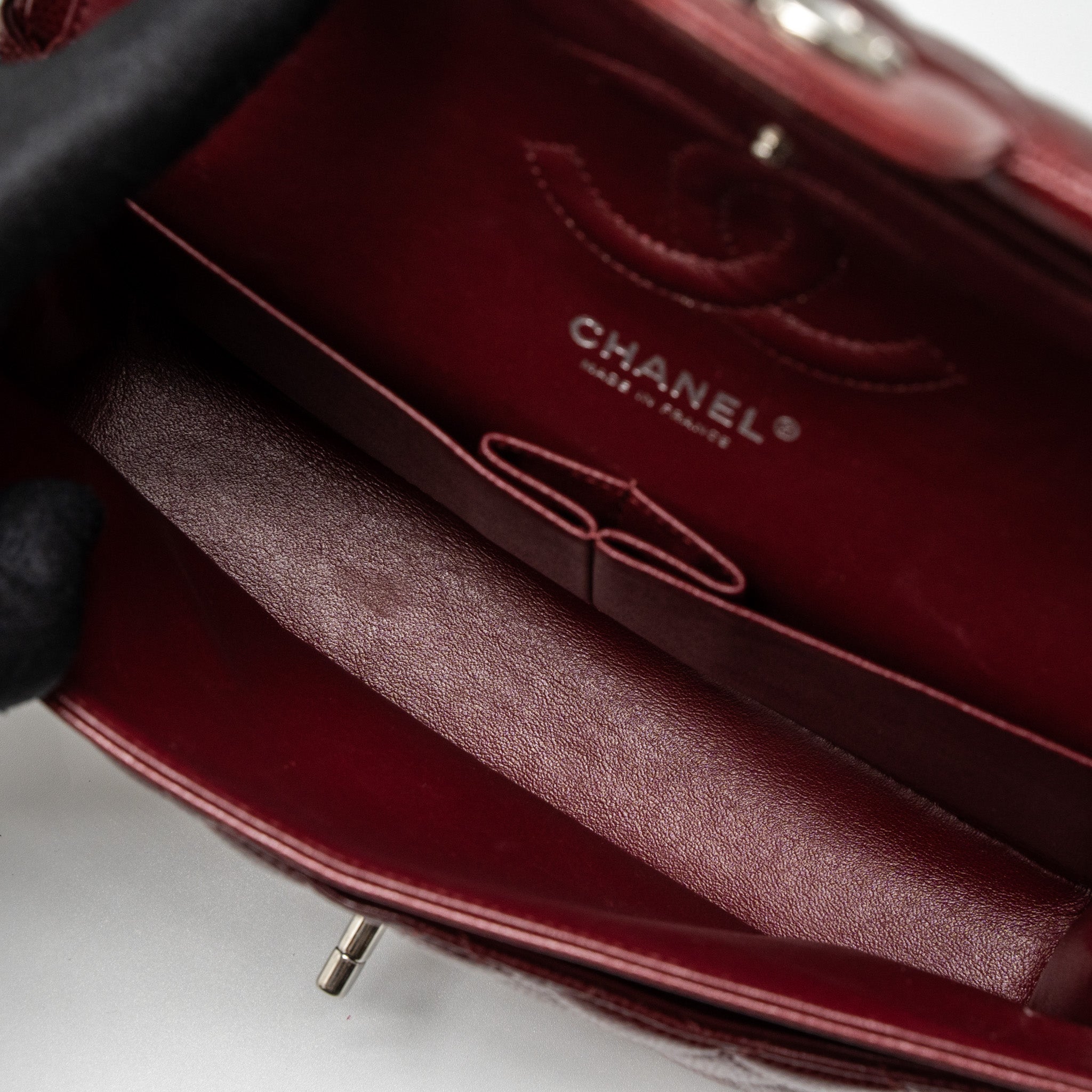 CHANEL MEDIUM CLASSIC DOUBLE FLAP BAG CAVIAR DARK RED SHW