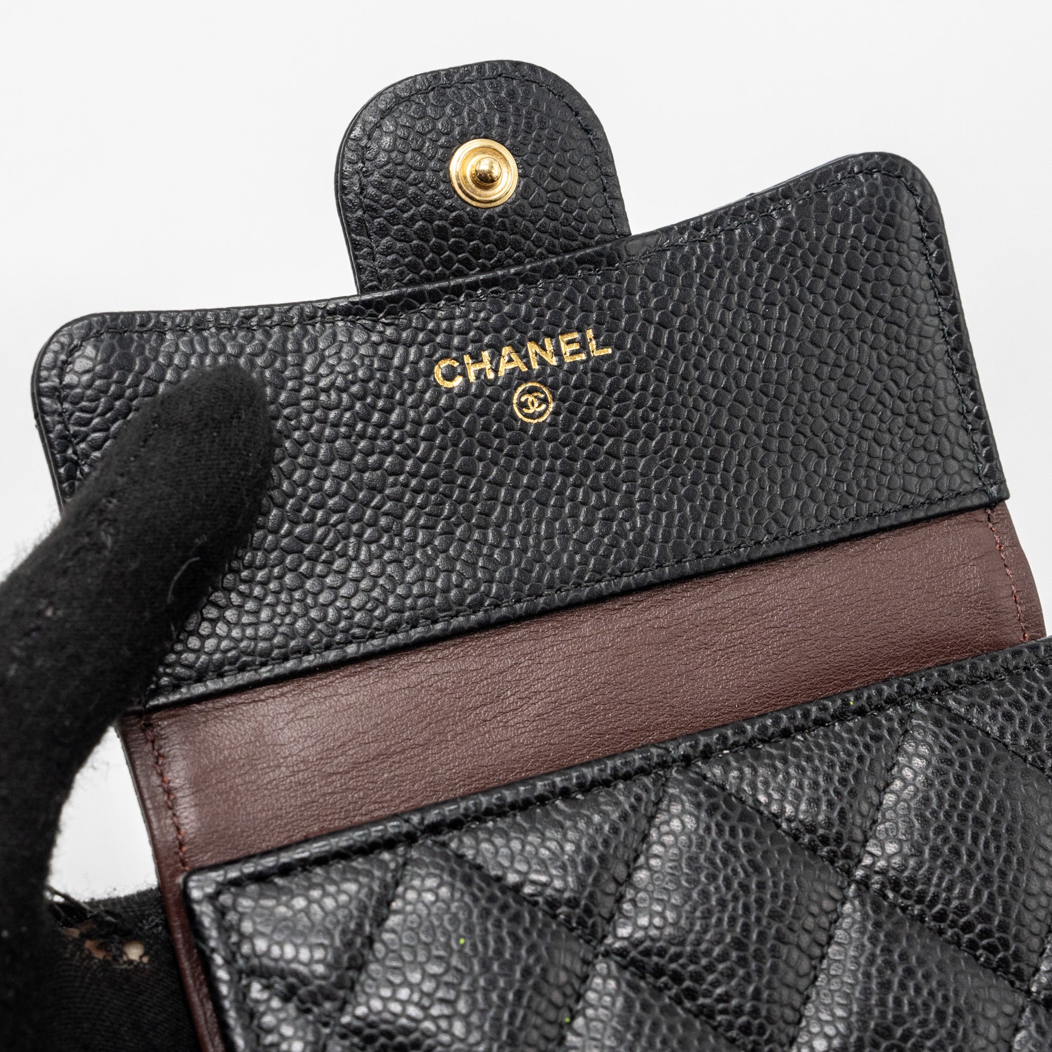 CHANEL CLASSIC COMPACT WALLET CAVIAR BLACK GHW