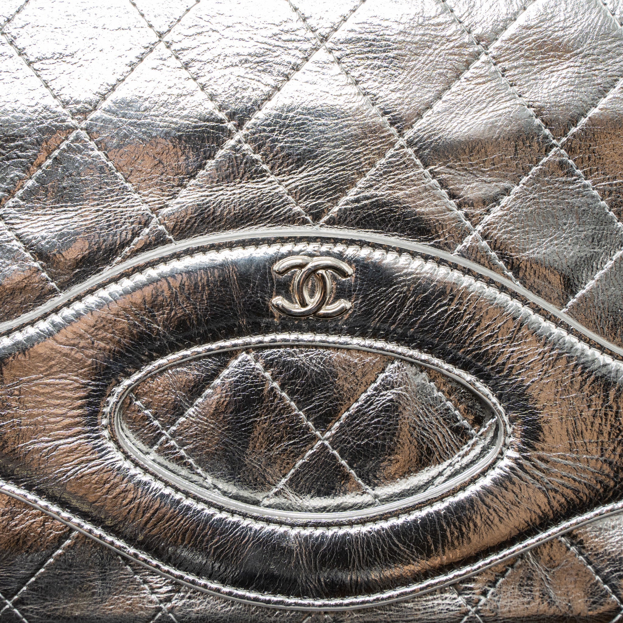 CHANEL 31 CLUTCH BAG GOATSKIN METALLIC SILVER SHW