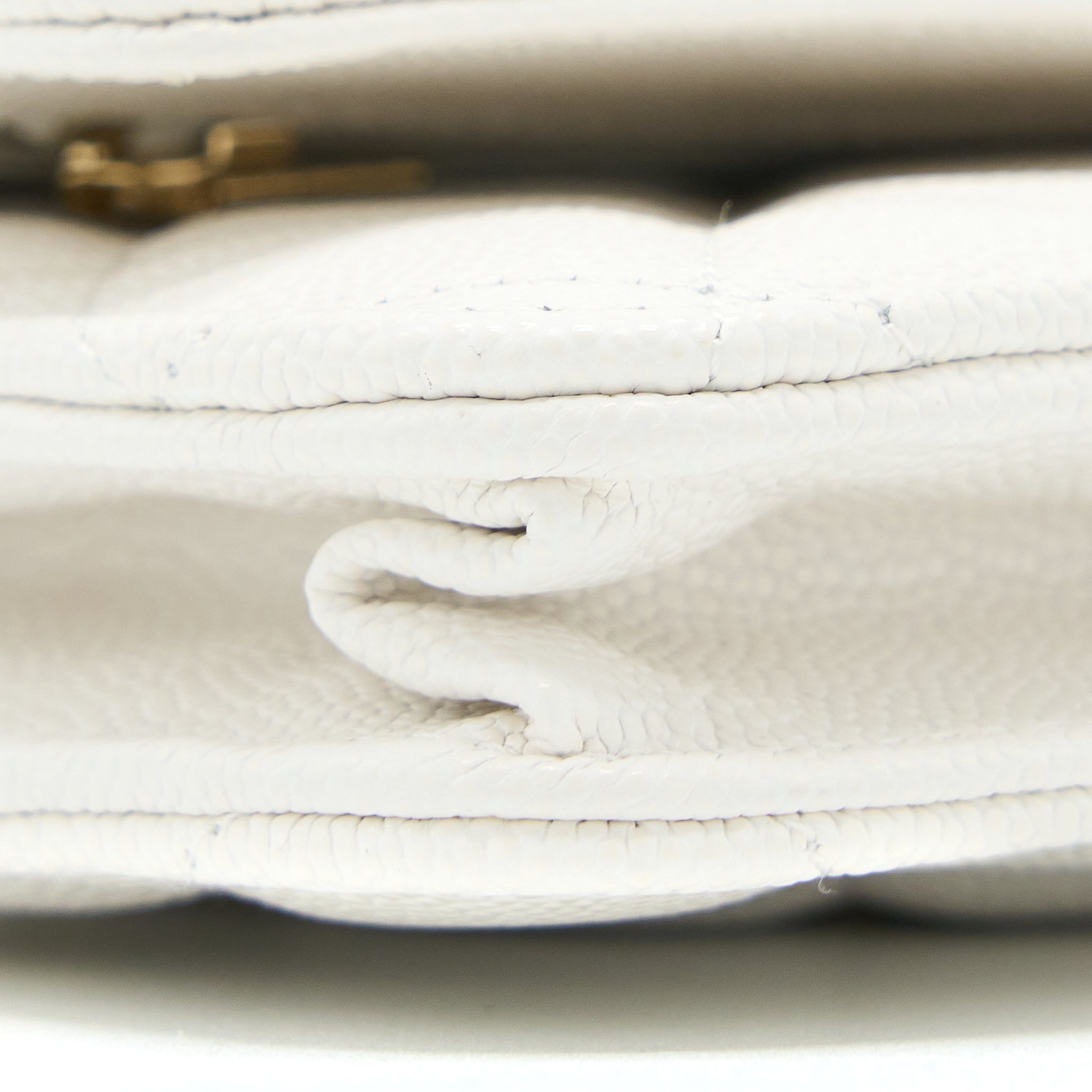 CHANEL CLASSIC WALLET ON CHAIN CAVIAR WHITE LGHW (MICROCHIP)