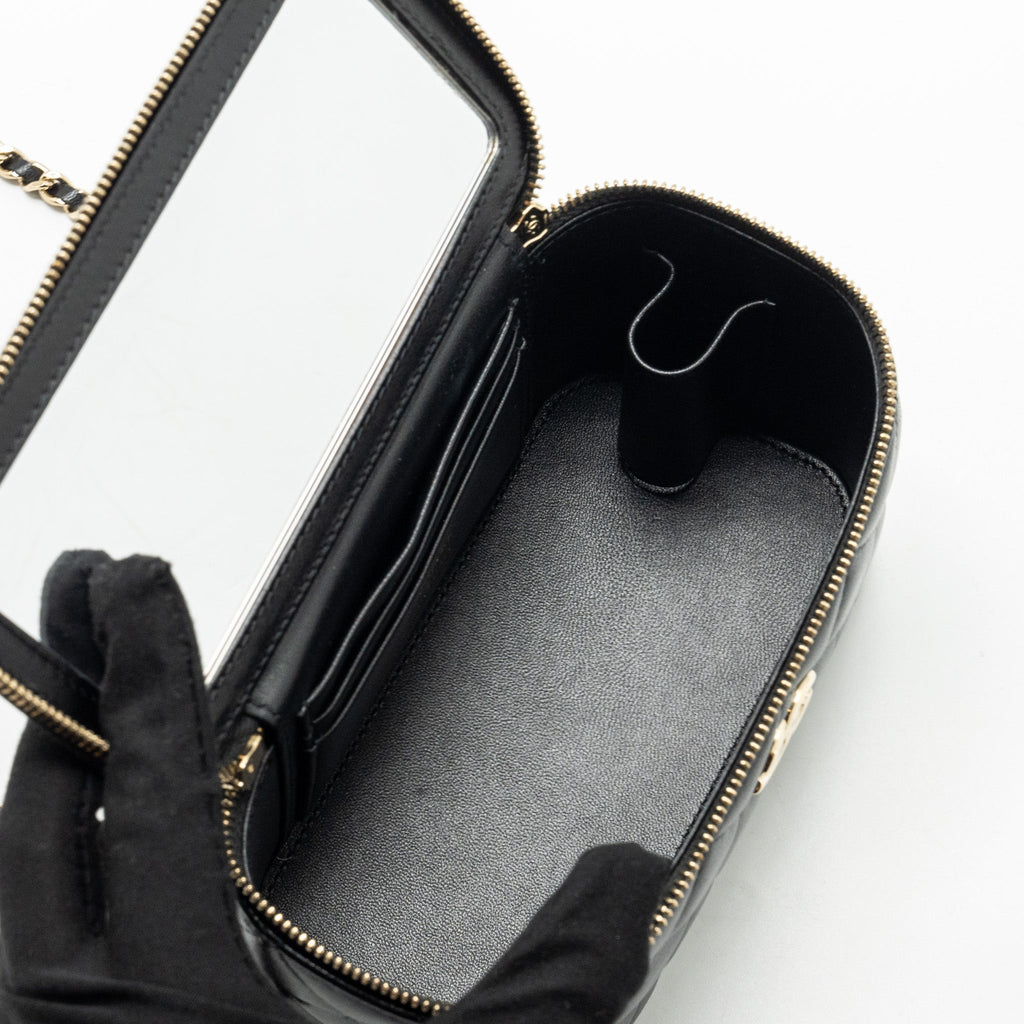 CHANEL TOP HANDLE LONG VANITY CASE LAMBSKIN BLACK LGHW (MICROCHIP)