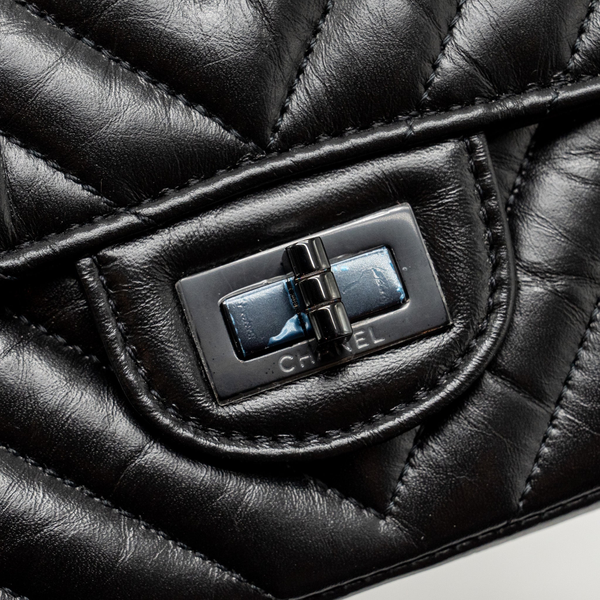 CHANEL MINI 2.55 REISSUE CHEVRON CALFSKIN SO BLACK