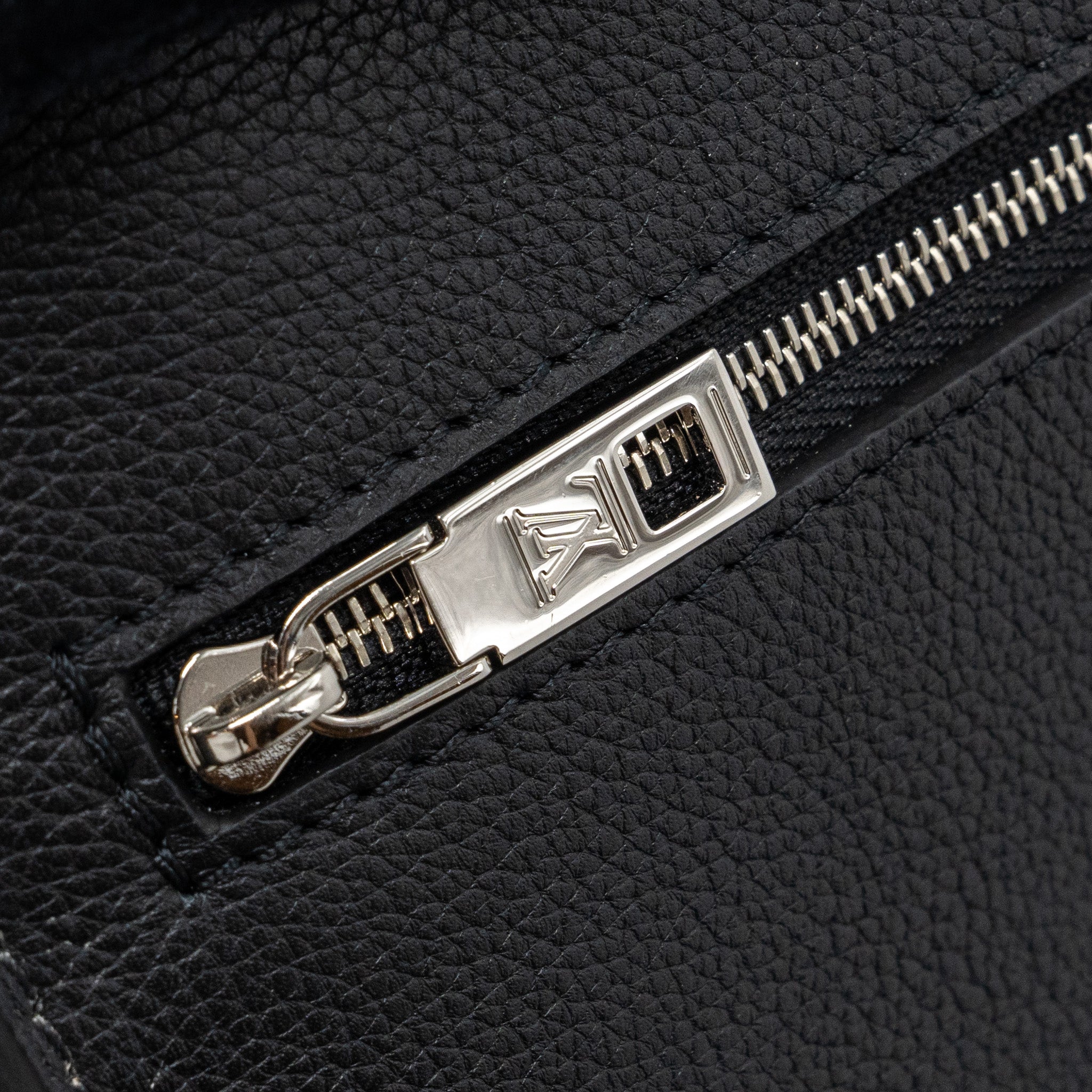 LOUIS VUITTON MYLOCKME SATCHEL CHAIN BAG CALFSKIN BLACK SHW